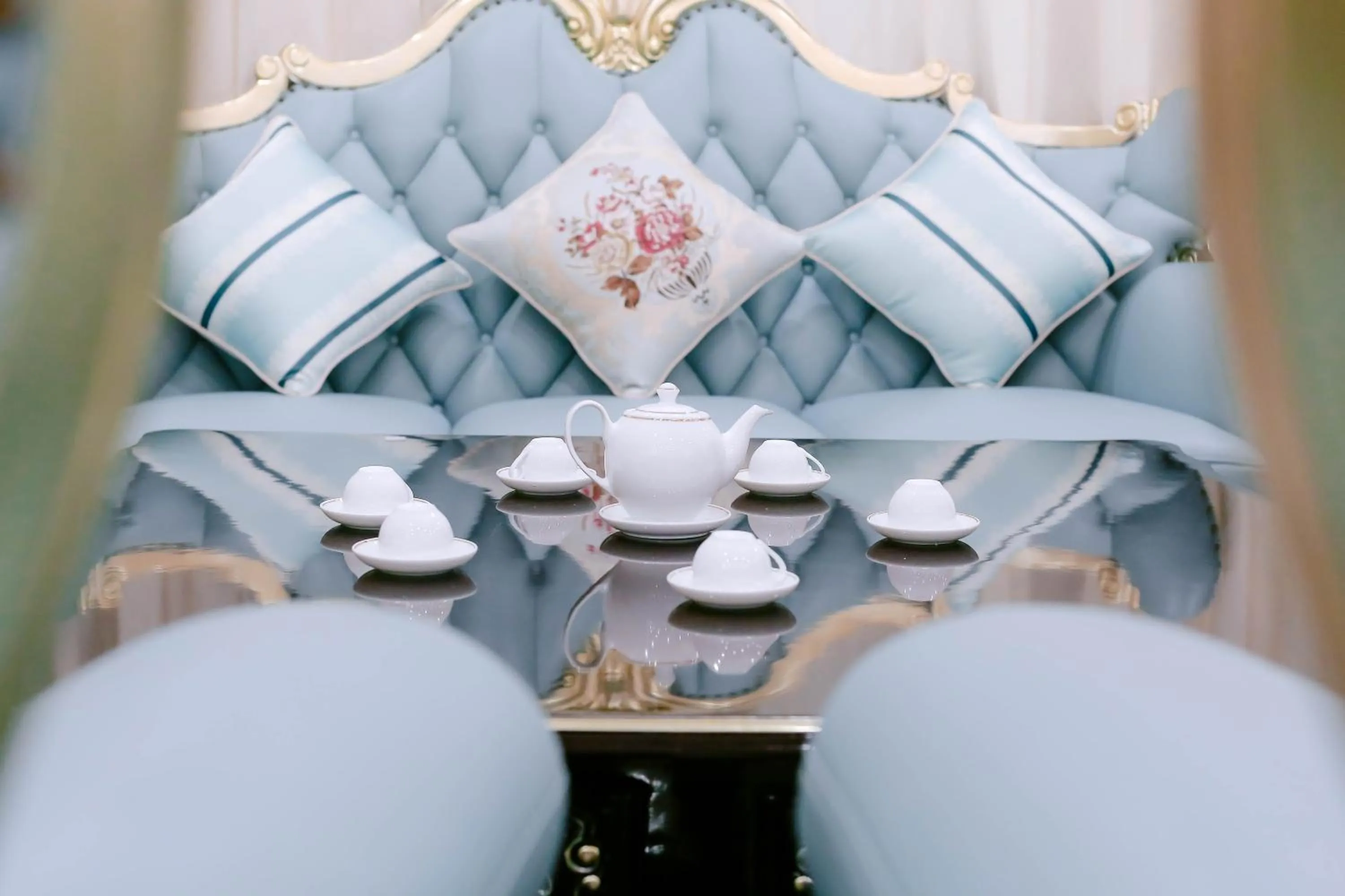 Communal lounge/ TV room in Senior Hotel 2