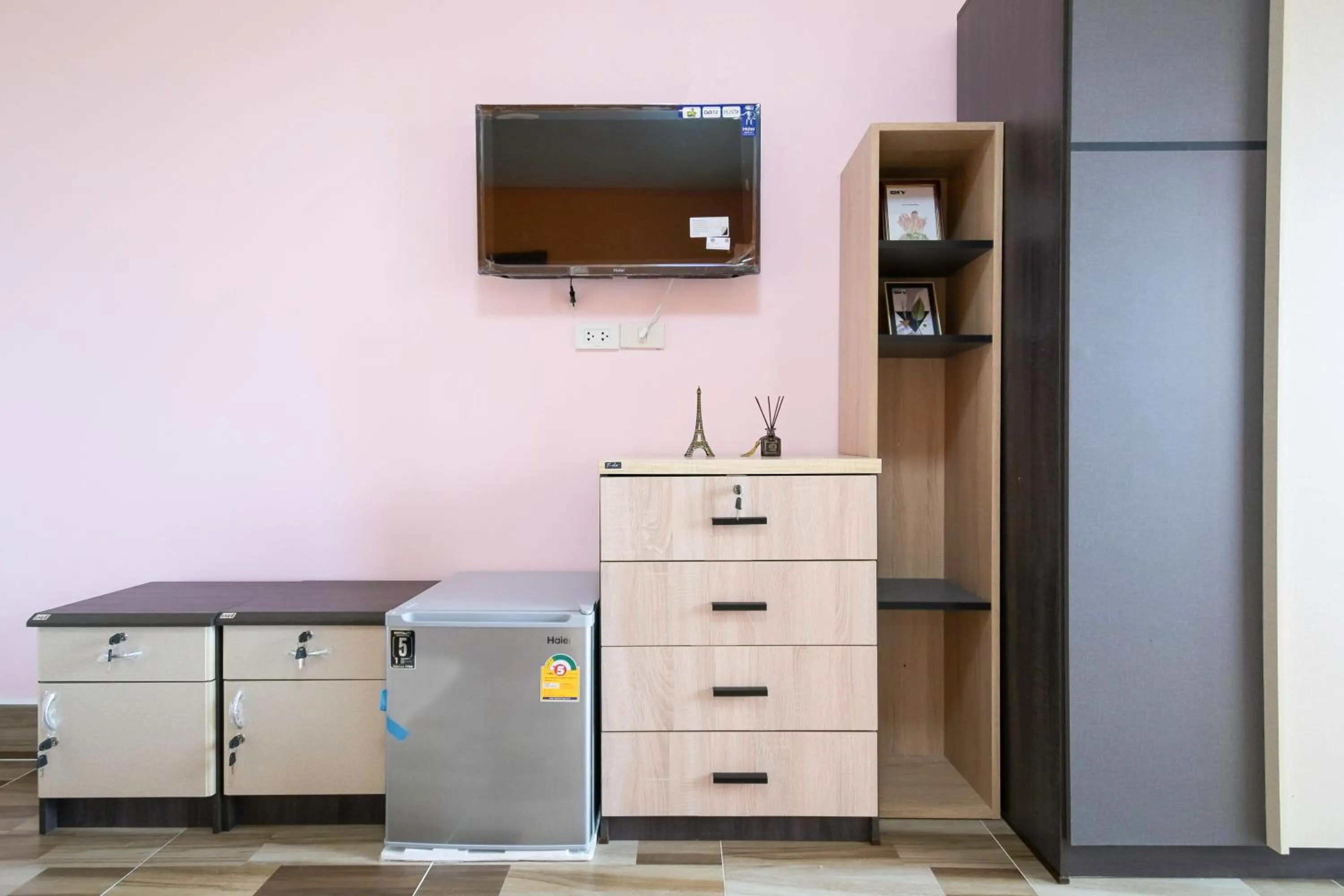 TV and multimedia in The Wish Hotel