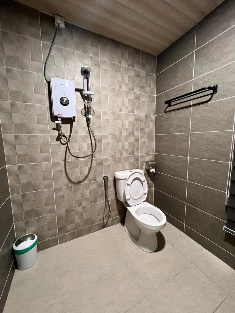 Toilet in BEATRIX HOTEL