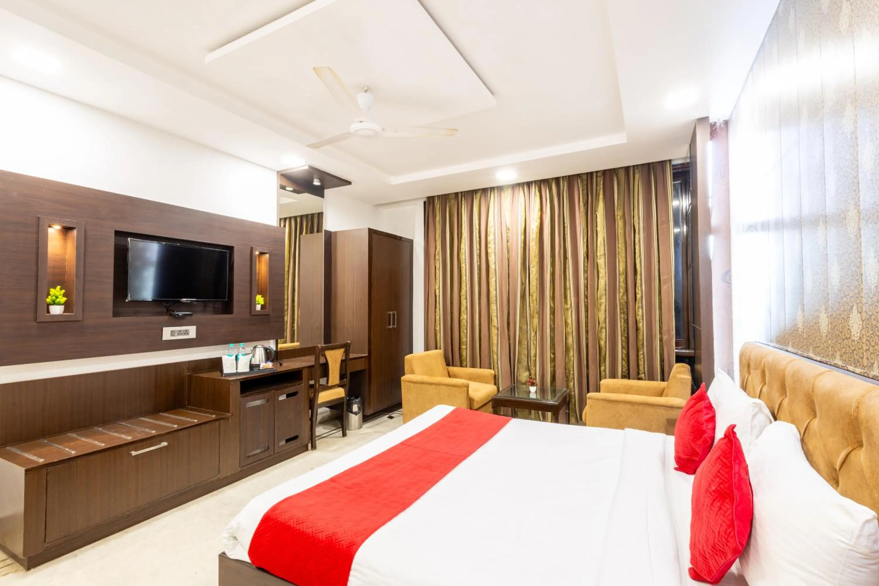 Bed in Hotel Panickers Residency - Near Ganga Ram & BLK Hospital - Karol Bagh