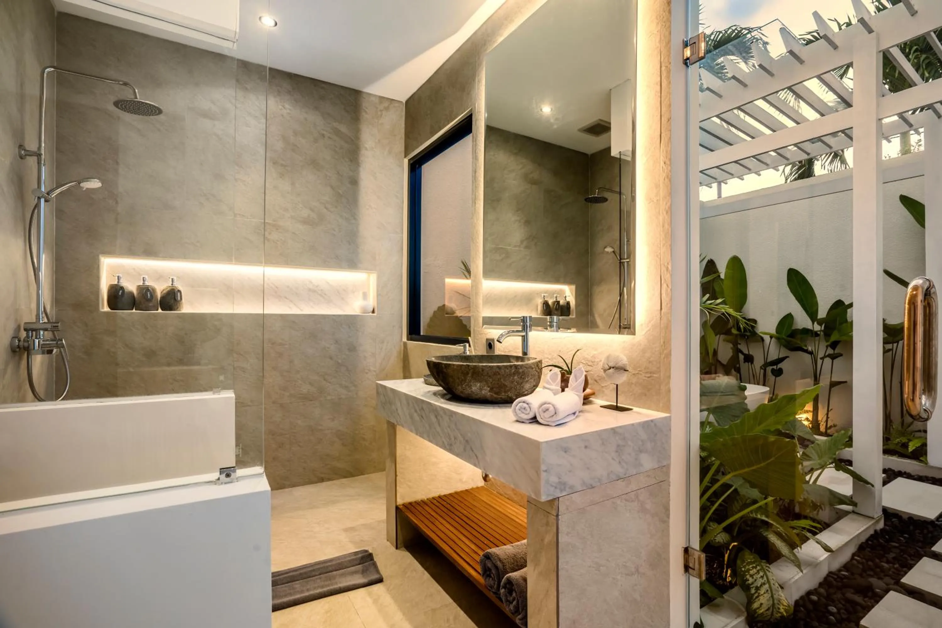 Shower in Villa Pearl by BaliSuperHost