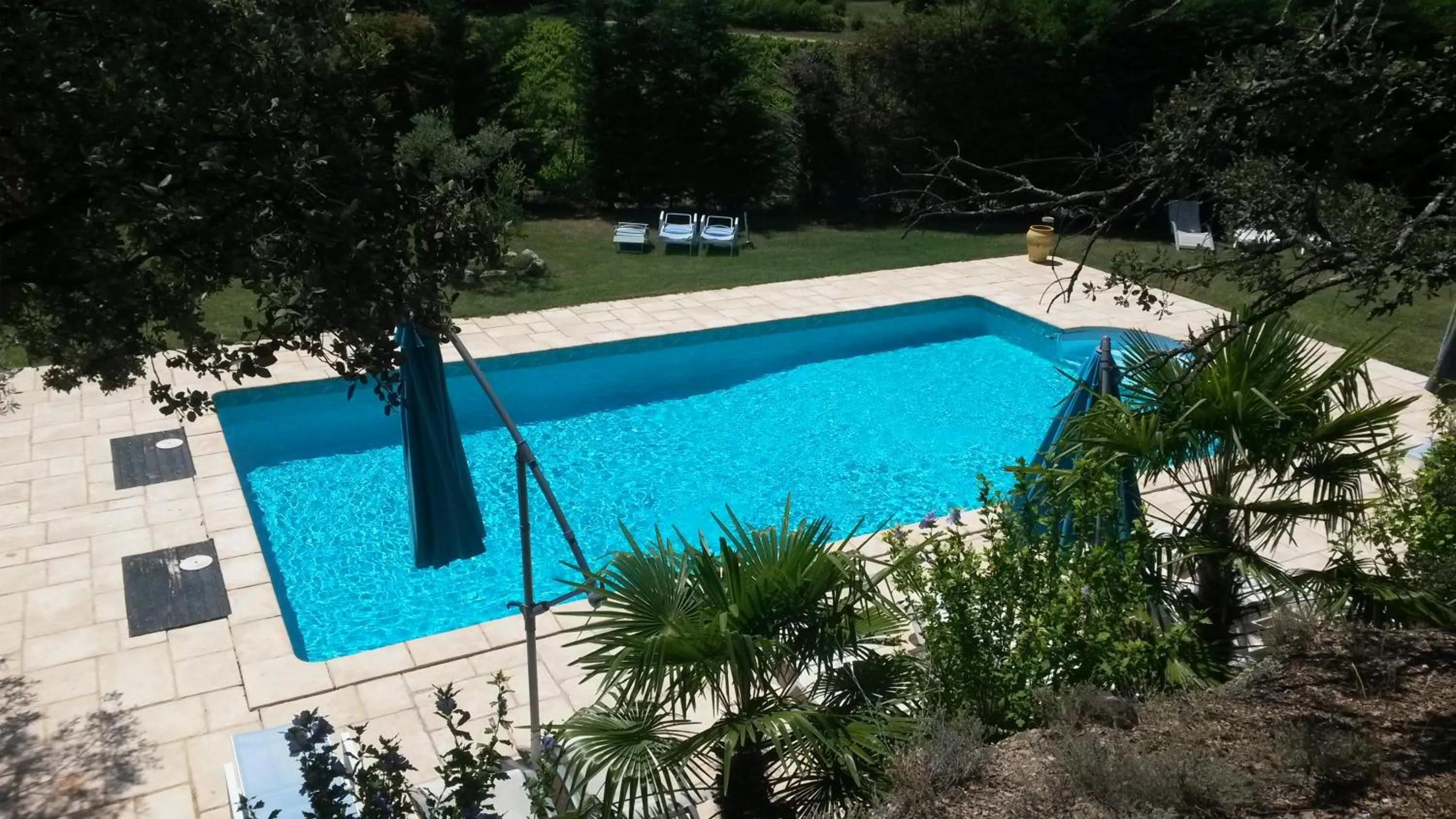 Swimming pool in Ferme de Palumiane - Chambres climatisées
