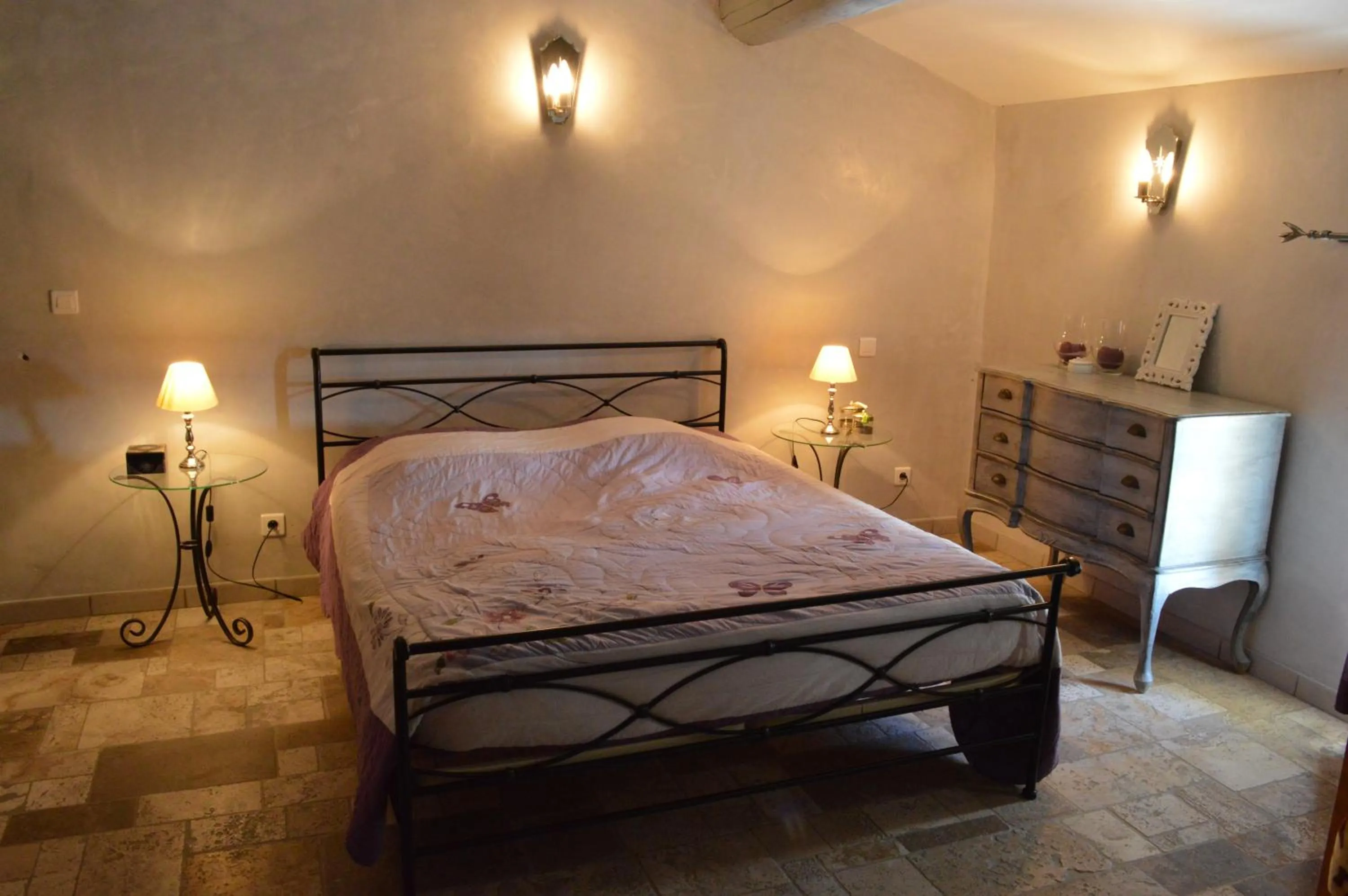 Bed in Ferme de Palumiane - Chambres climatisées