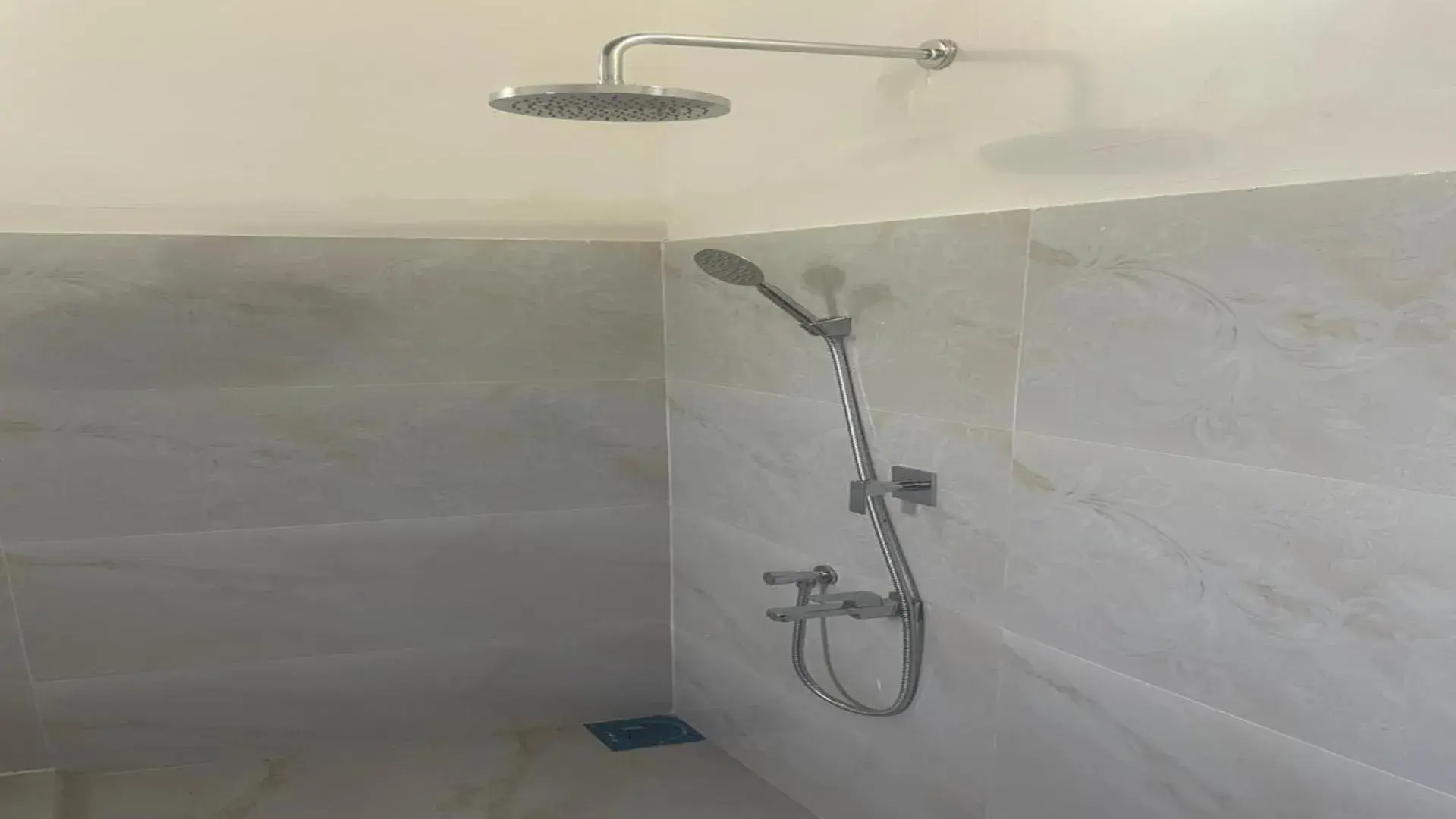 Bathroom in Randi Homestay Bathroom in Randi Homestay