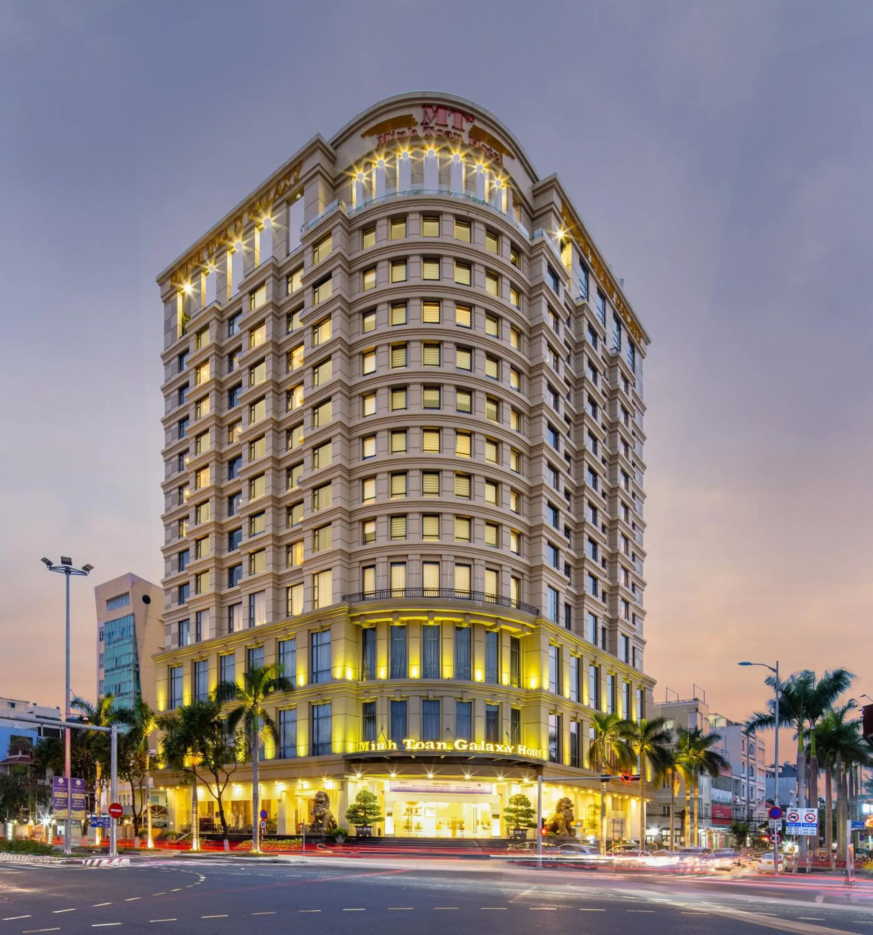 Property building in Minh Toan Galaxy Hotel Property building in Minh Toan Galaxy Hotel