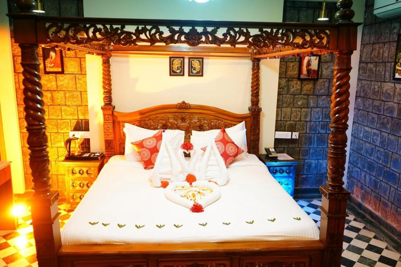 Bed in A R Thangakottai