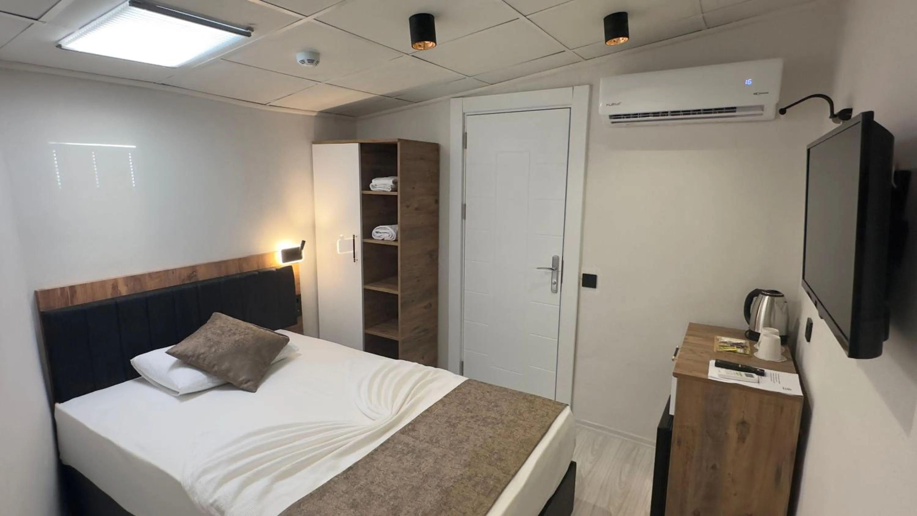 Bed in Bloomtalya Hotel