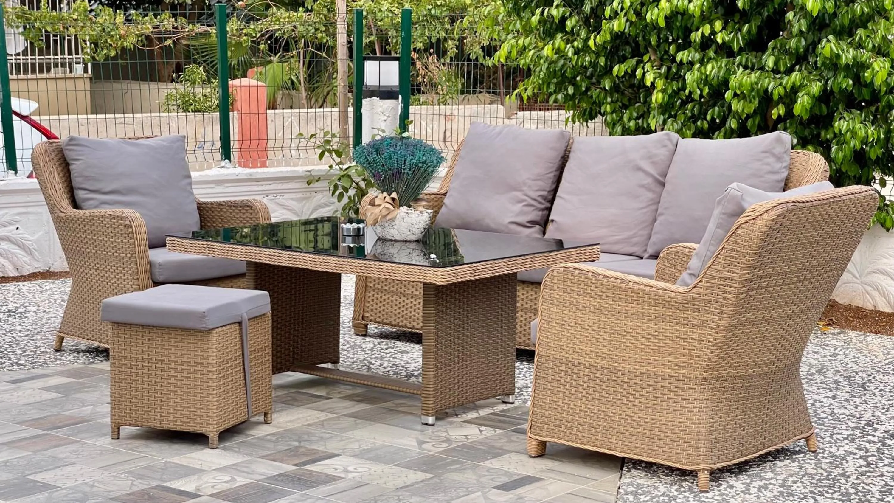 Garden in Bloomtalya Hotel