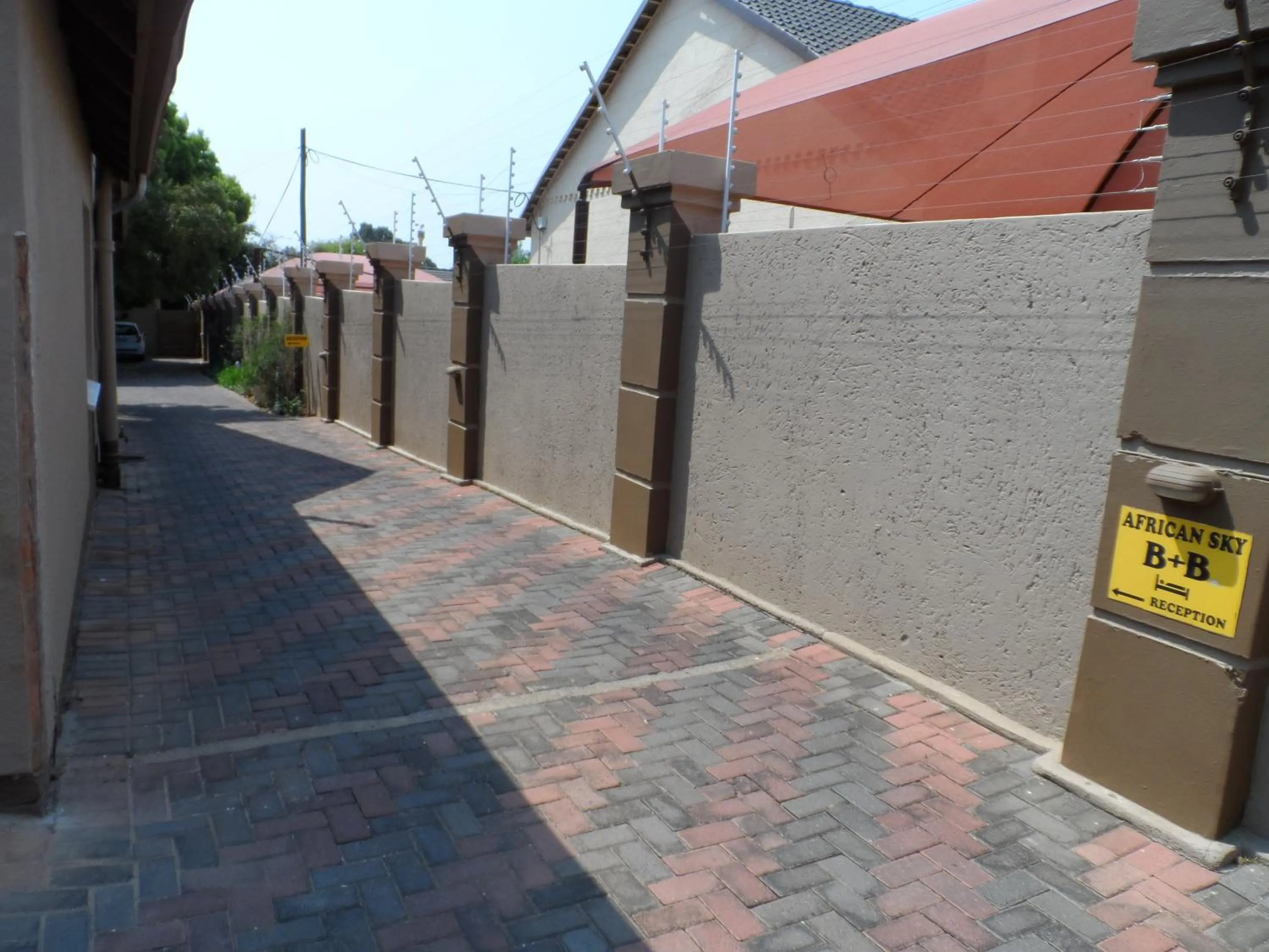 Facade/entrance in African Sky Guest House