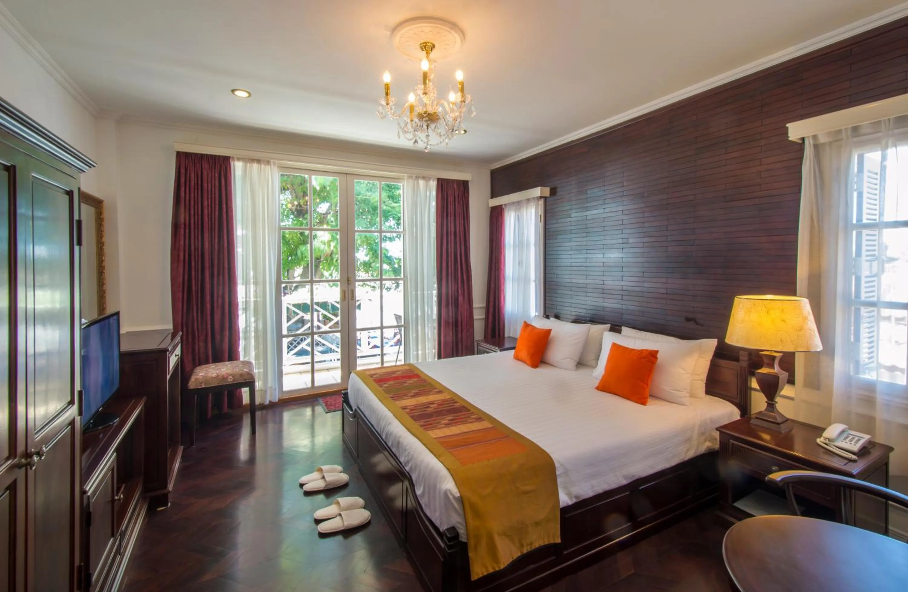 Day, Bed in Le Bouton D'or Boutique Hotel