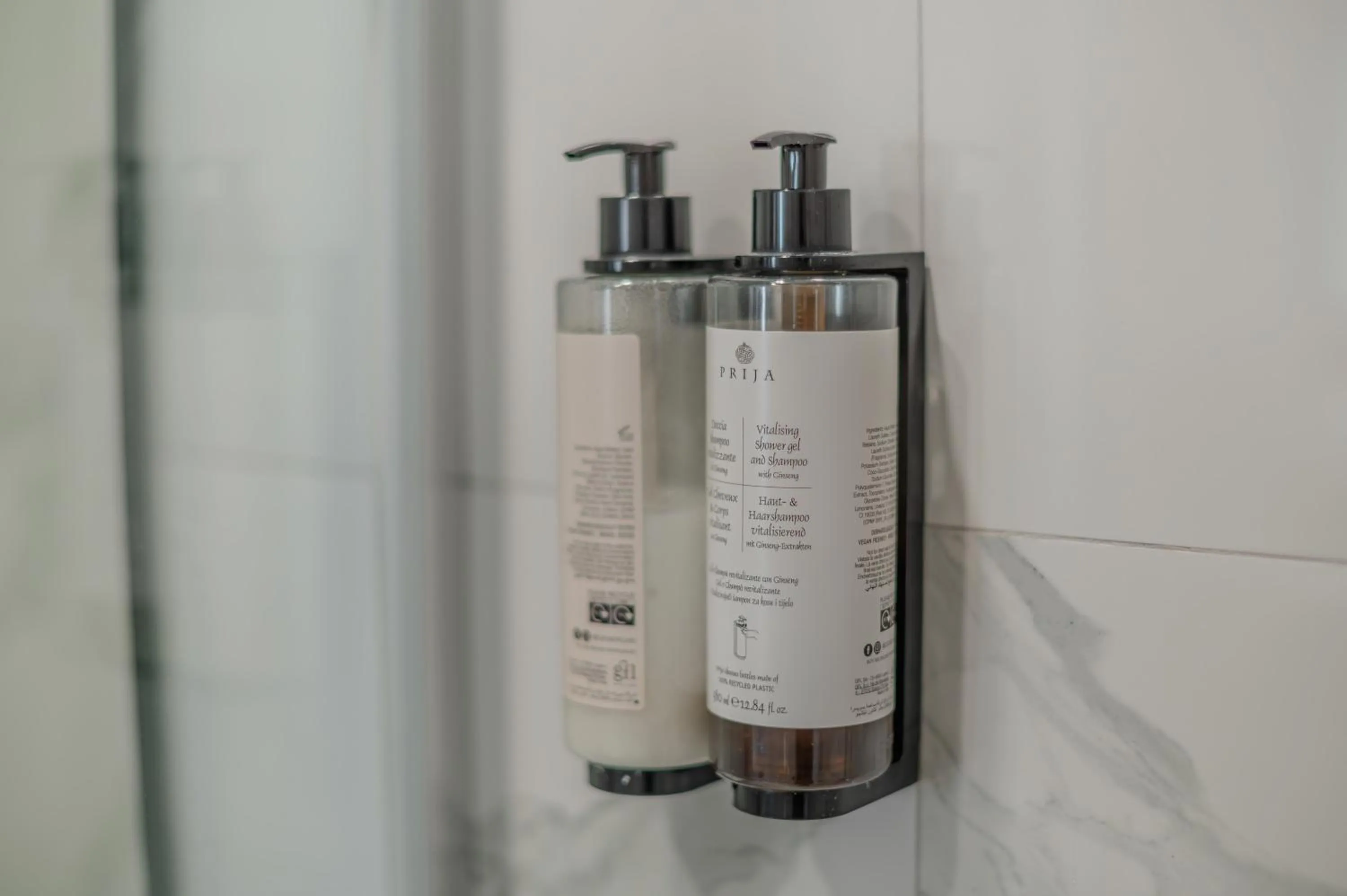 Shower in Burki Castle & Cellar