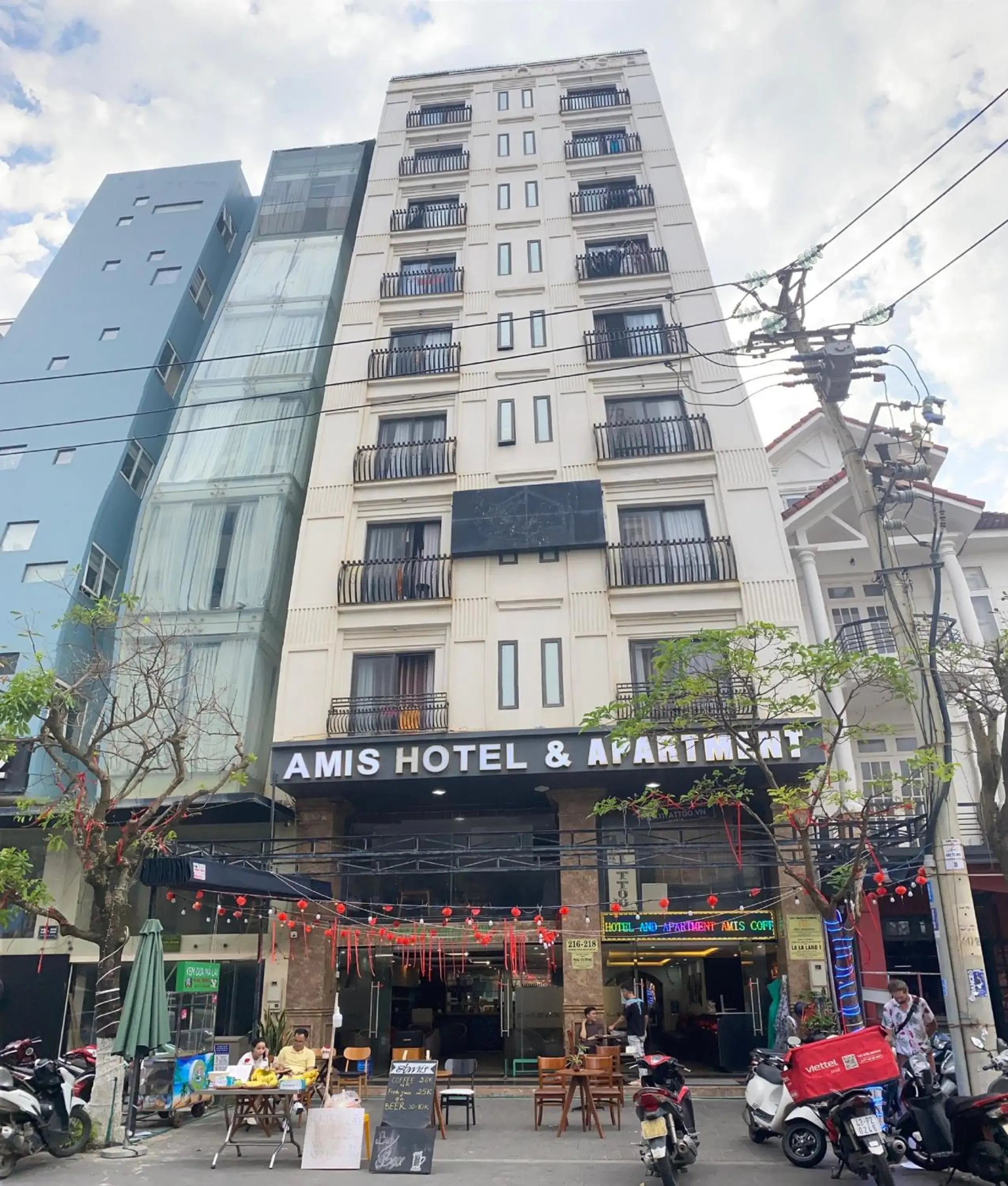 Amis Hotel & Apartment - 50m to My Khe Beach Amis Hotel & Apartment - 50m to My Khe Beach