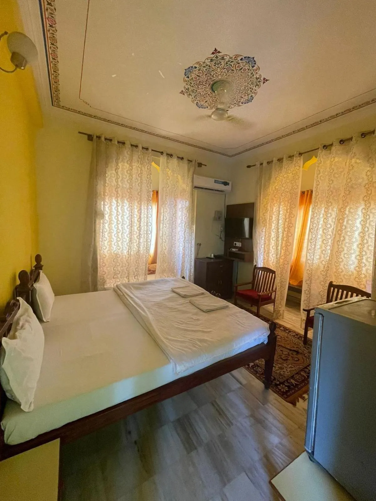 Bed in Pushkar Heritage