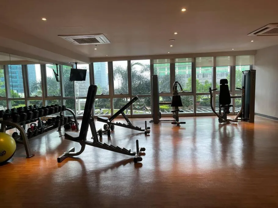 One-Bedroom Apartment in BGC Uptown Mall Suite