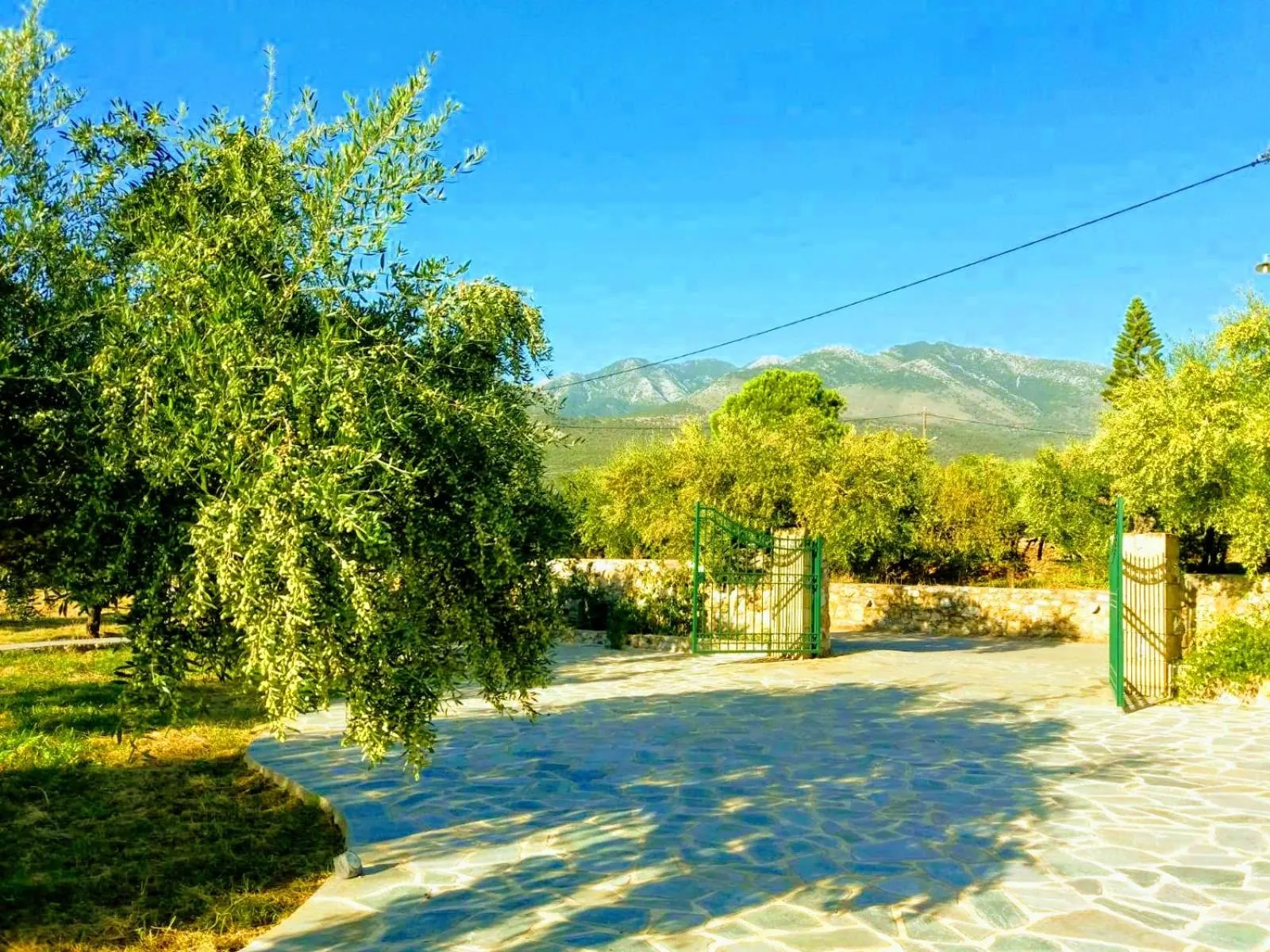 Villa Pefnos