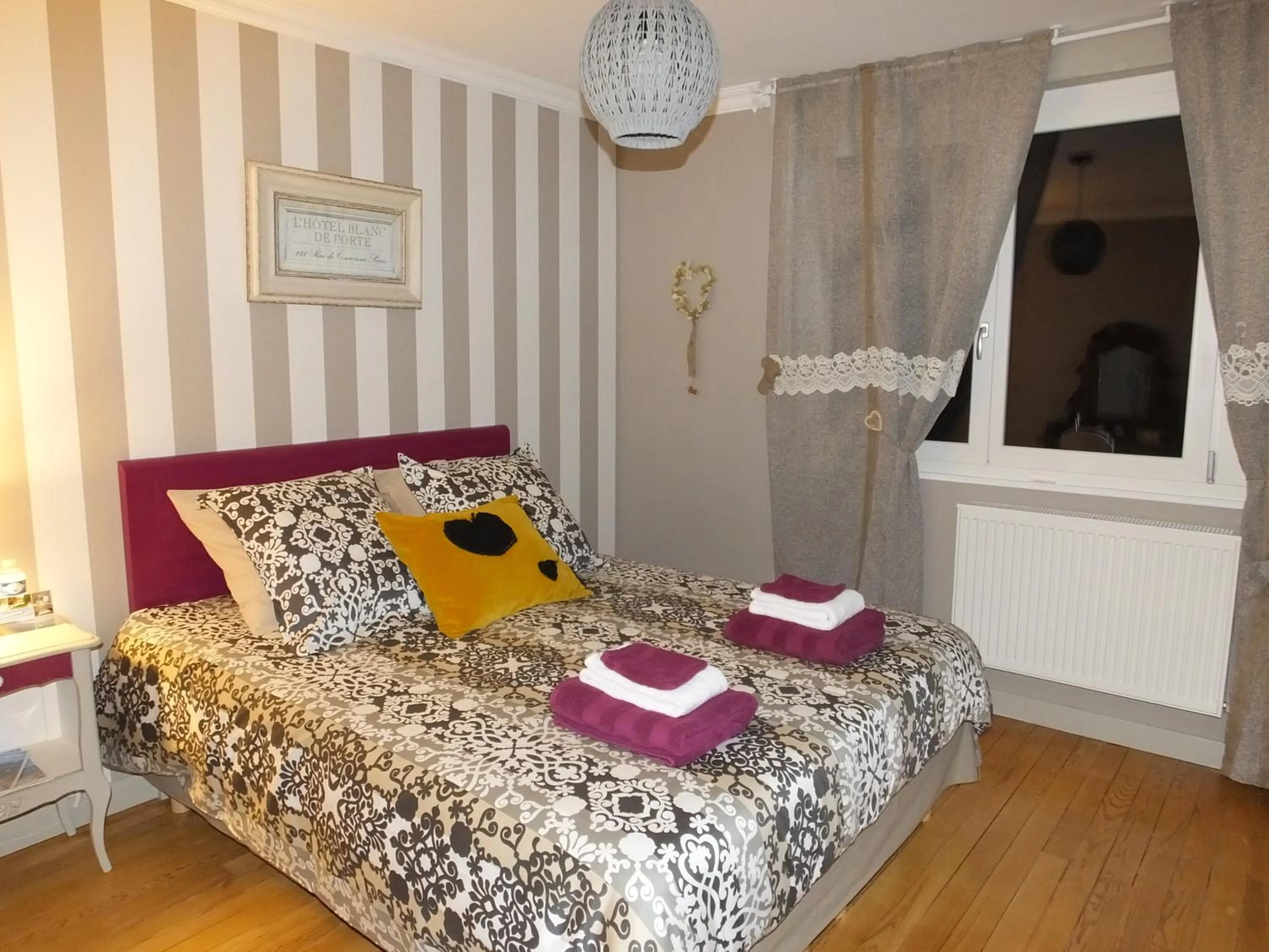 Bed in L'Escarbotine