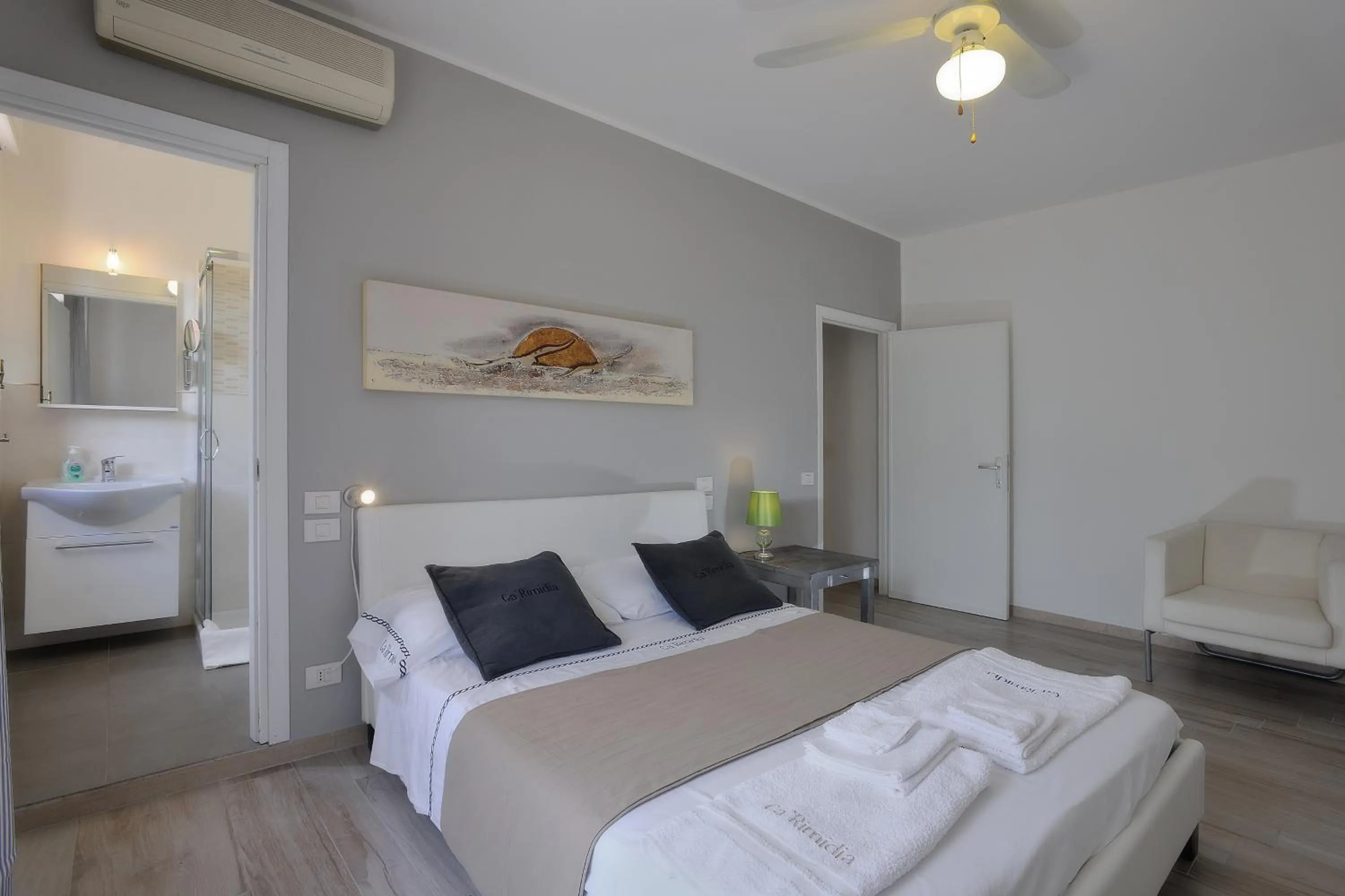Bathroom, Bed in Casarimidia