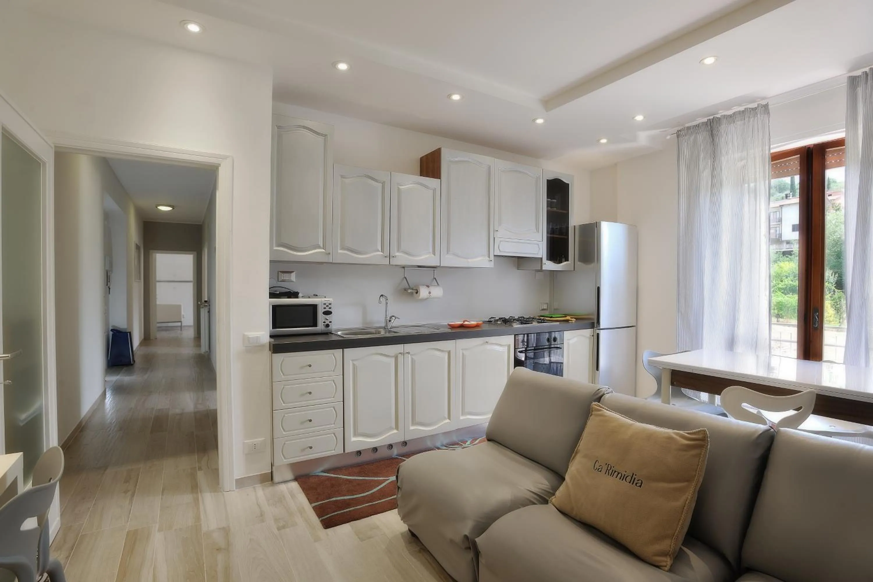 Three-Bedroom Apartment in Casarimidia