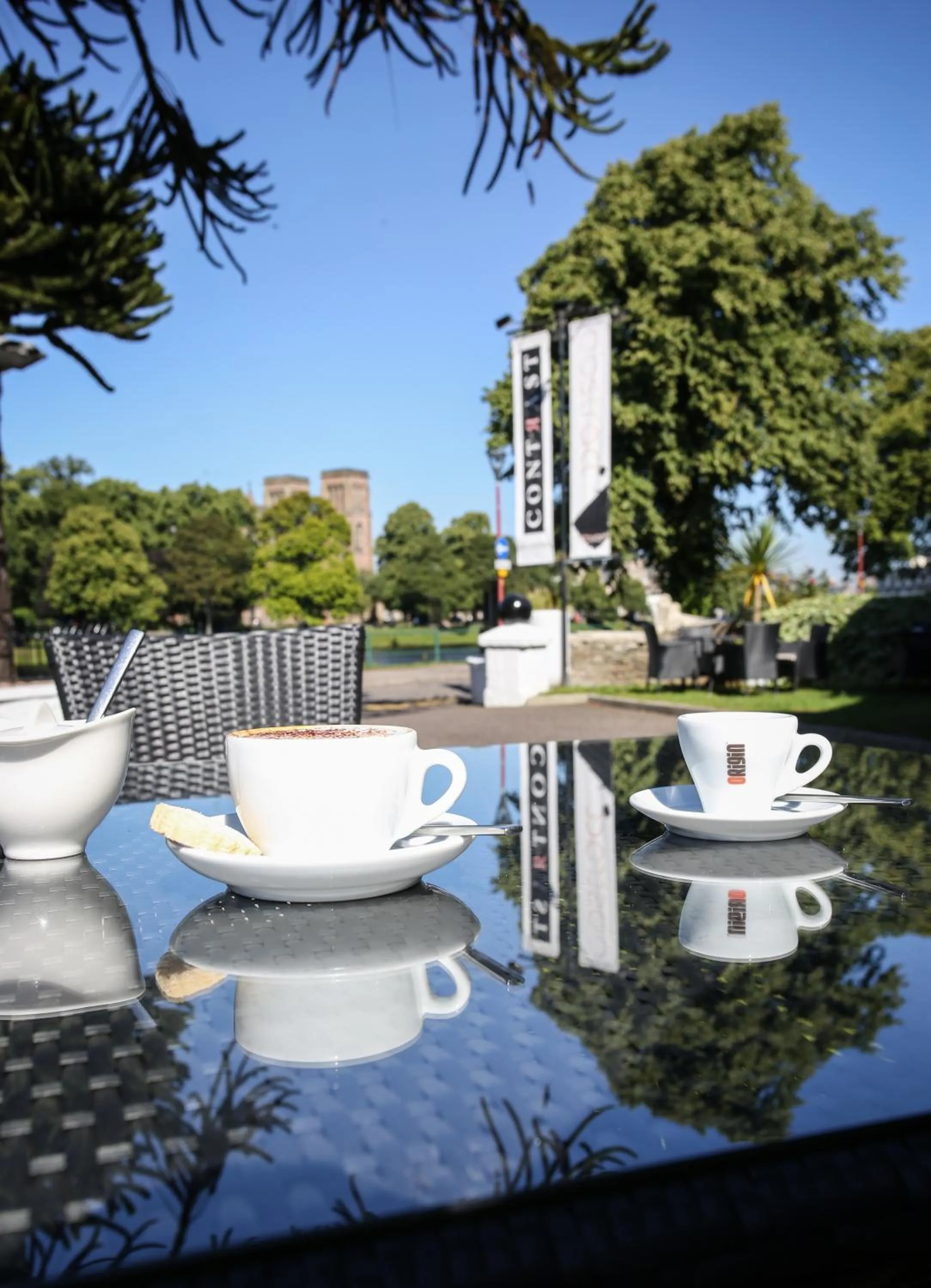 Patio in The Glenmoriston Townhouse Hotel