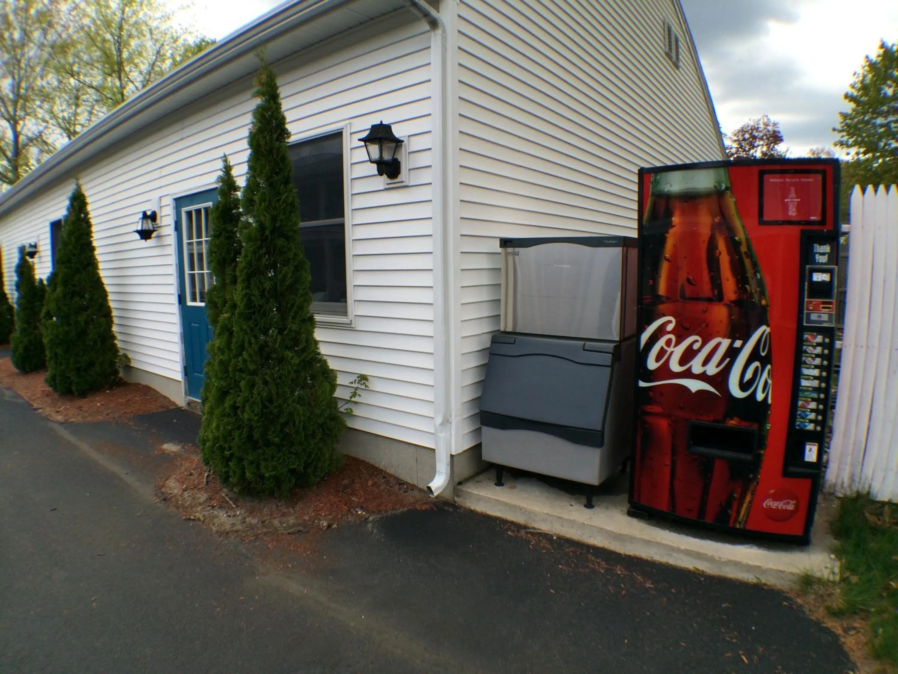 Facade/entrance in Ocean Acres Ogunquit