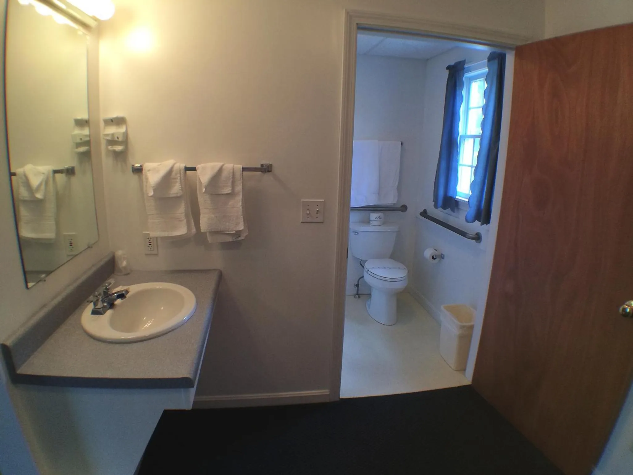 Bathroom in Ocean Acres Ogunquit