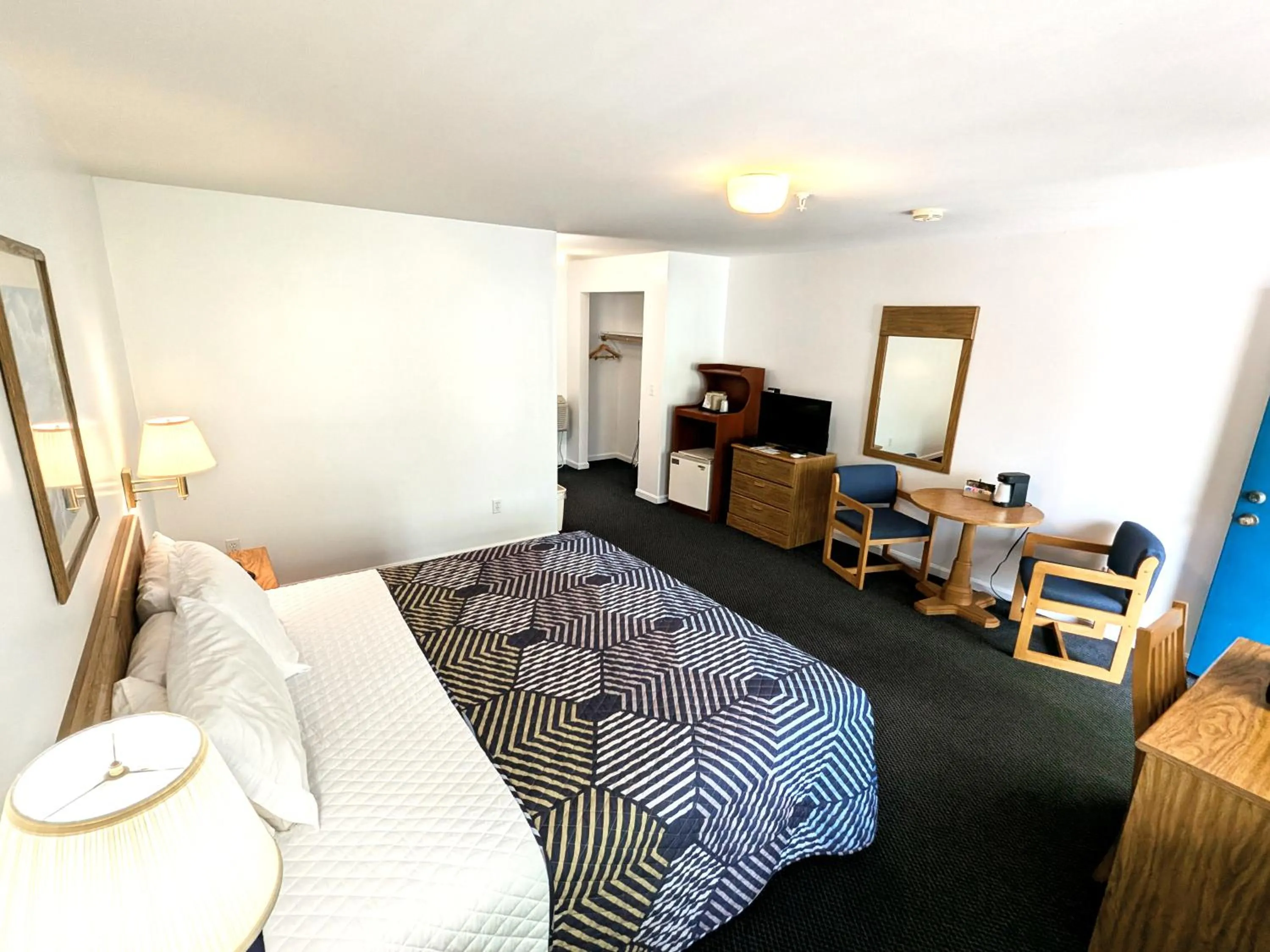 Bed in Ocean Acres Ogunquit