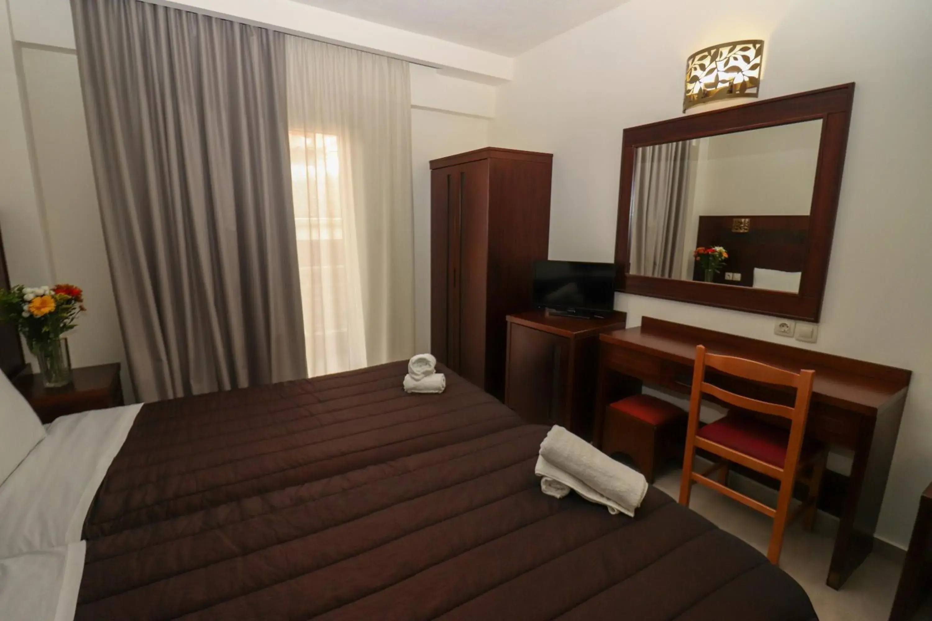 Bed in Hotel Orfeas Bed in Hotel Orfeas