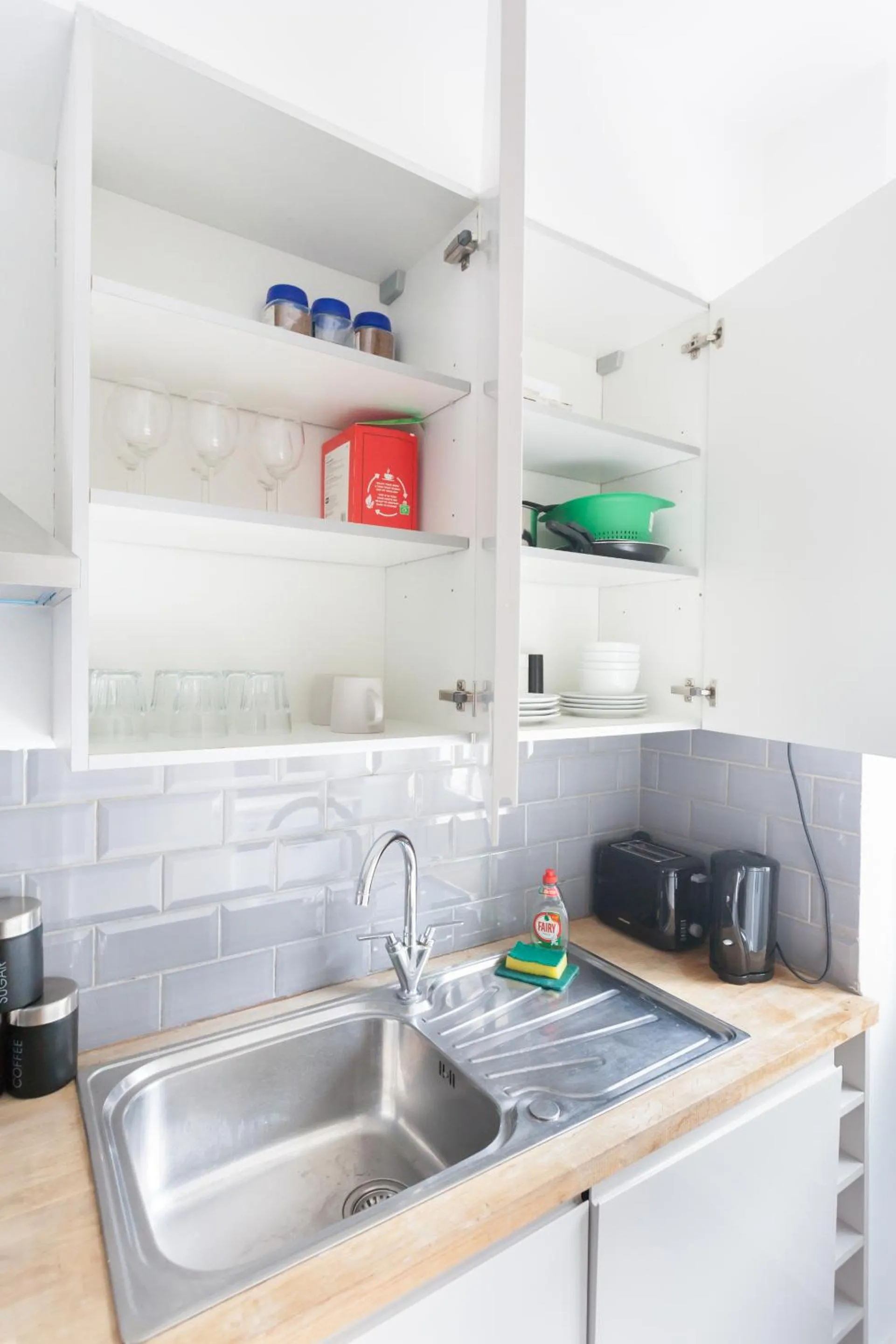 Kitchen or kitchenette in Camden House