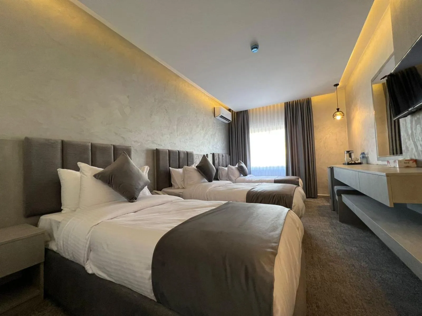 Property building, Bed in Kaya Hotel Amman