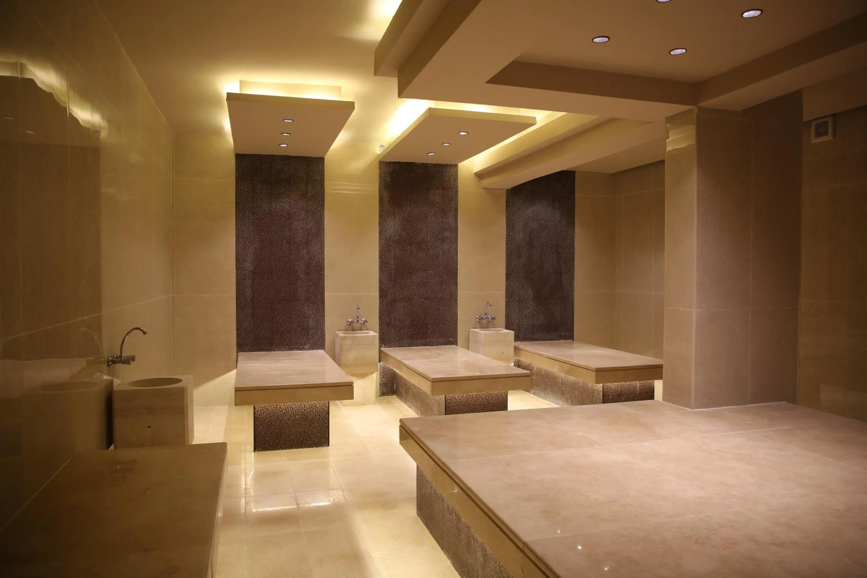 Hot Tub in Kaya Hotel Amman