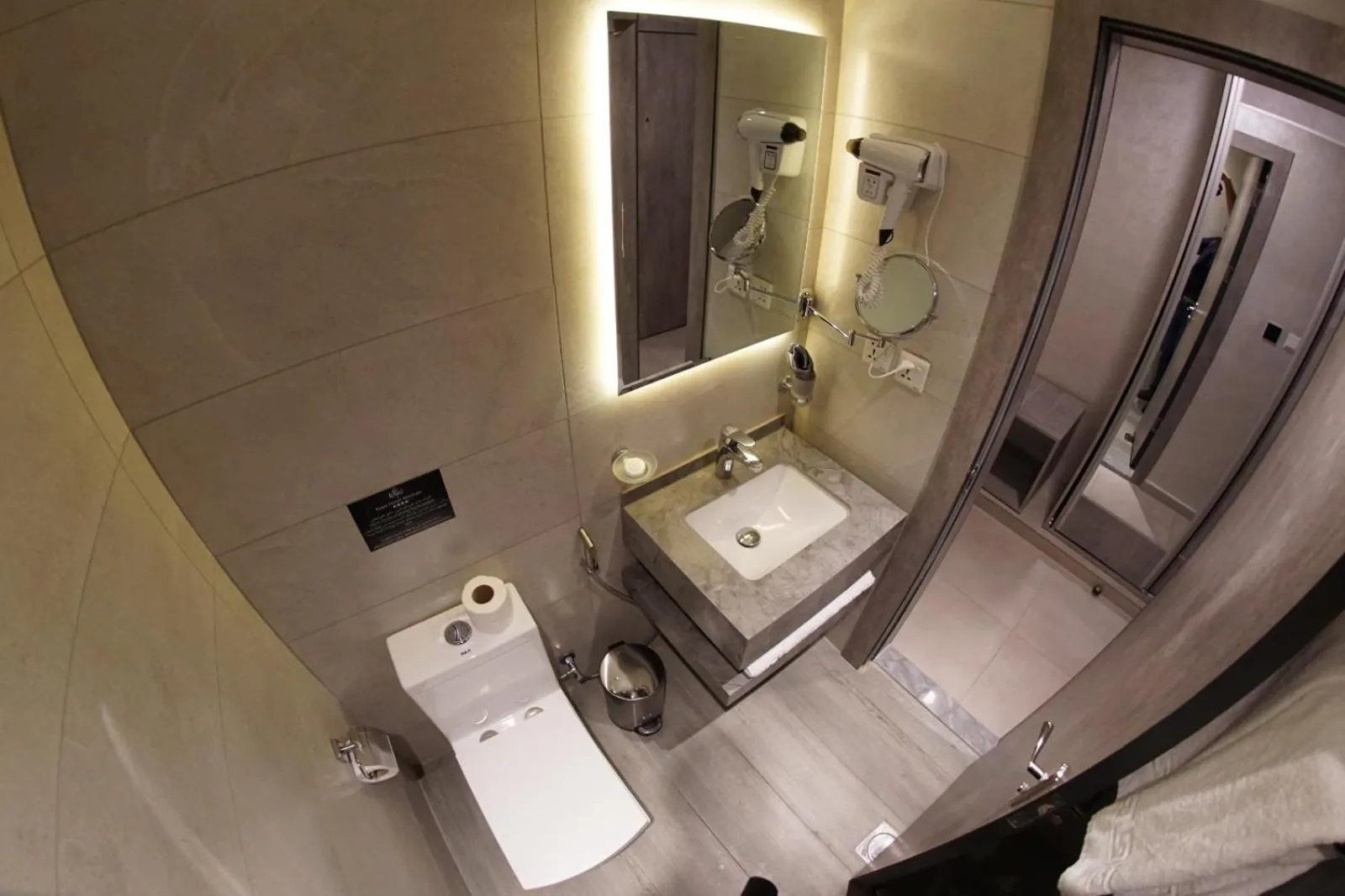 Bathroom in Kaya Hotel Amman