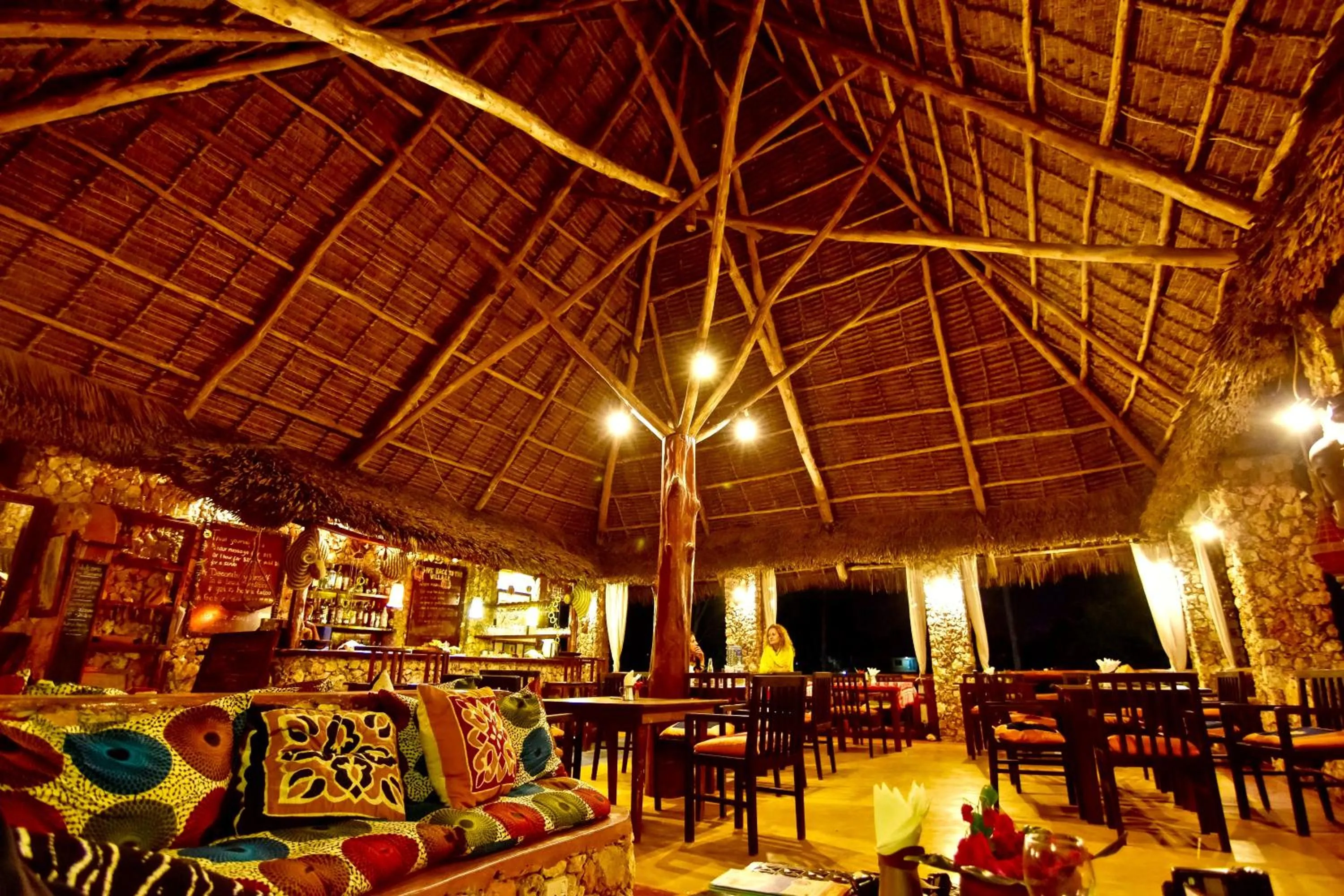Restaurant/places to eat in Mangrove Lodge