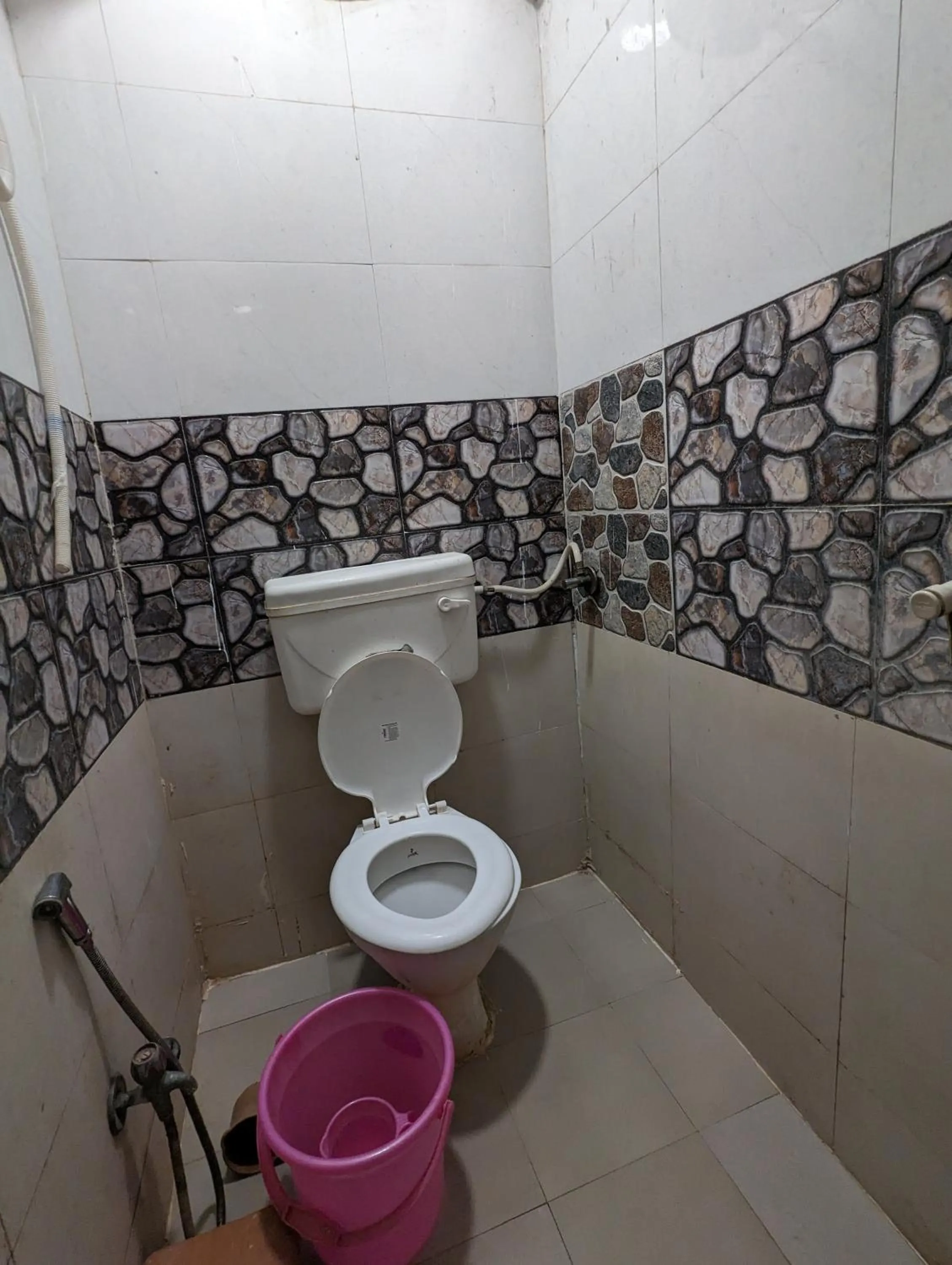 Bathroom in Hotel Shikhar Inn