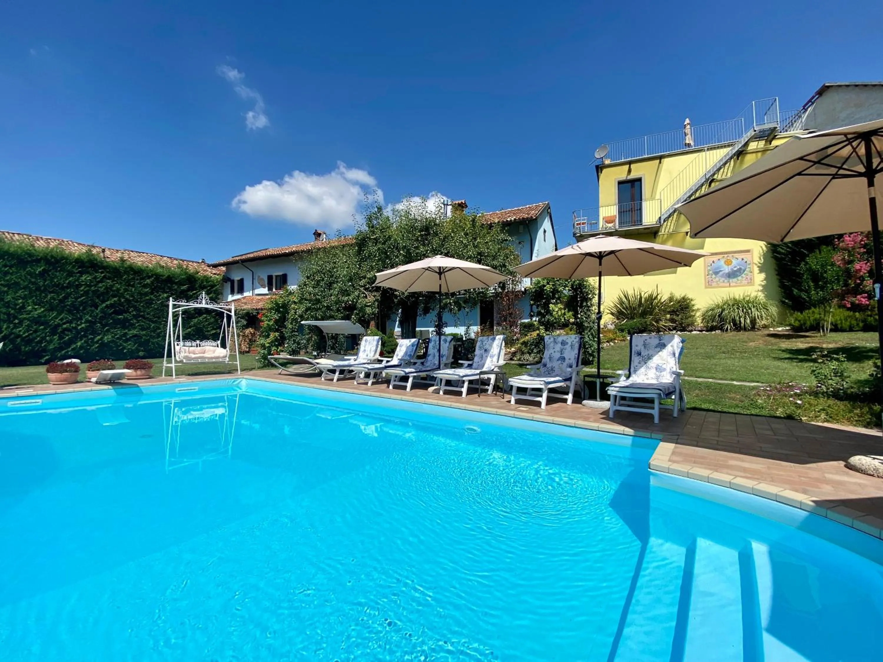 Swimming pool in Residence delle Rose