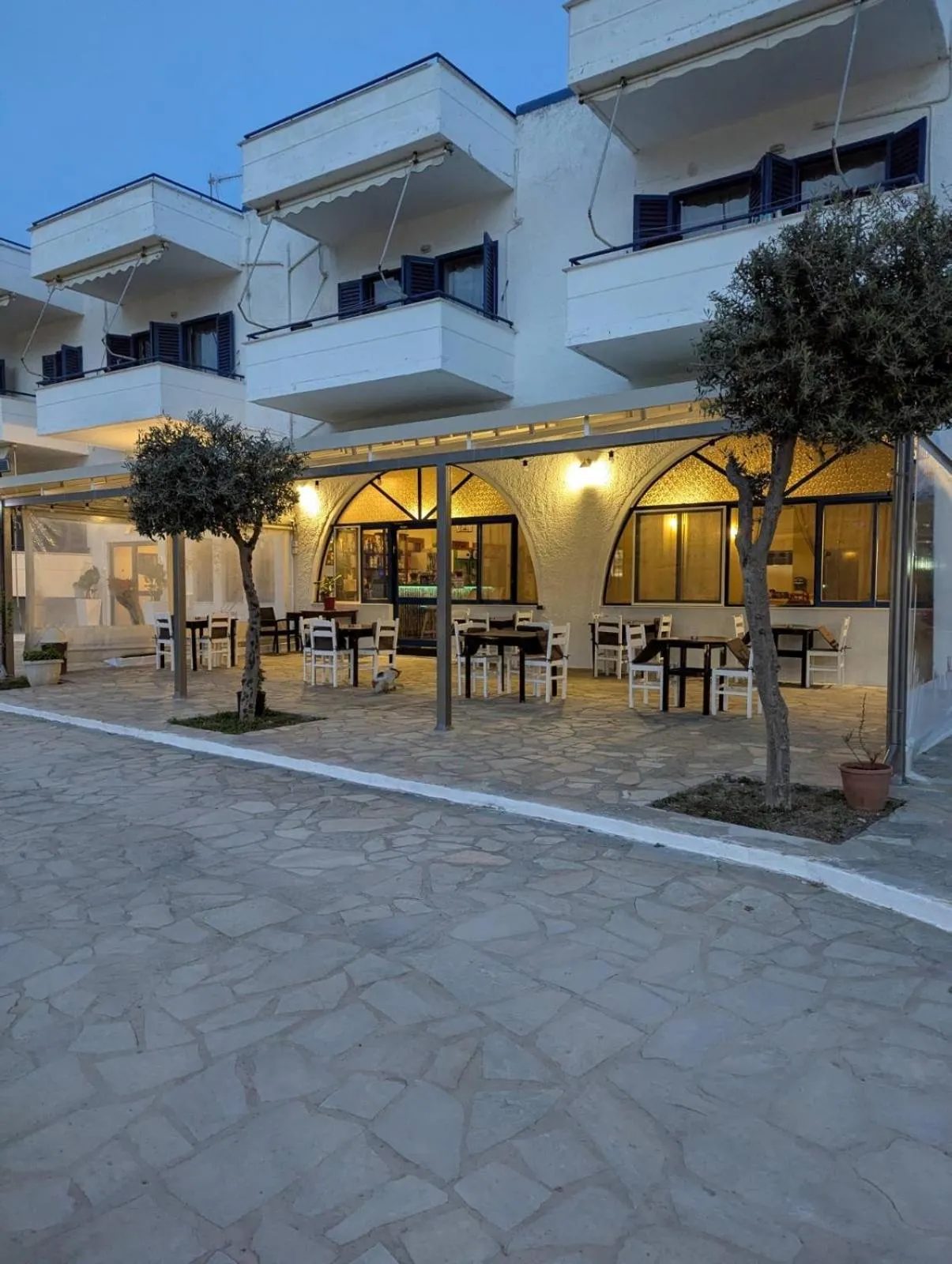 Property building in To Kyma