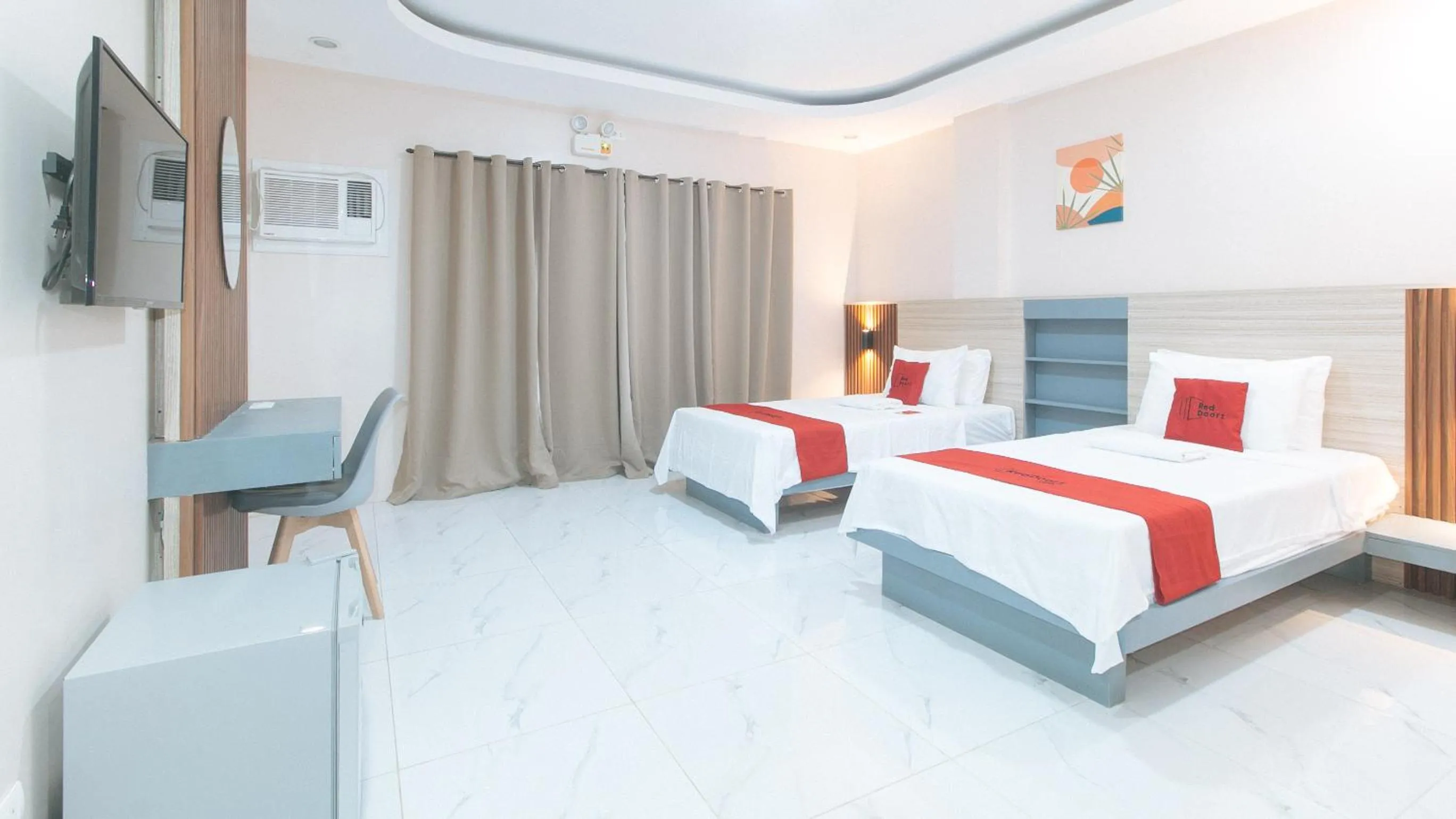 Bed in RedDoorz at Happy Stay Apartelle