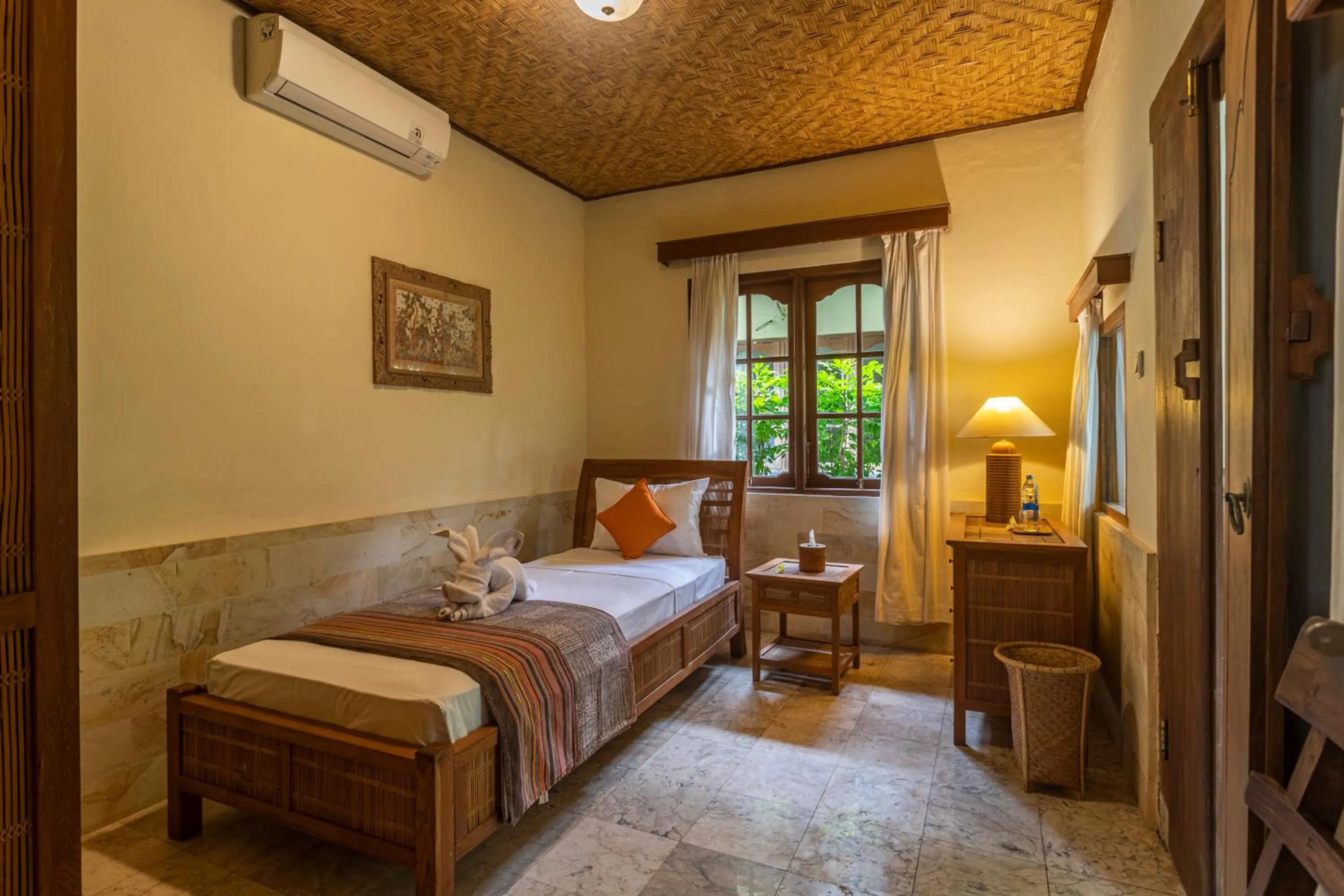 Bed in Nusa Indah Candidasa