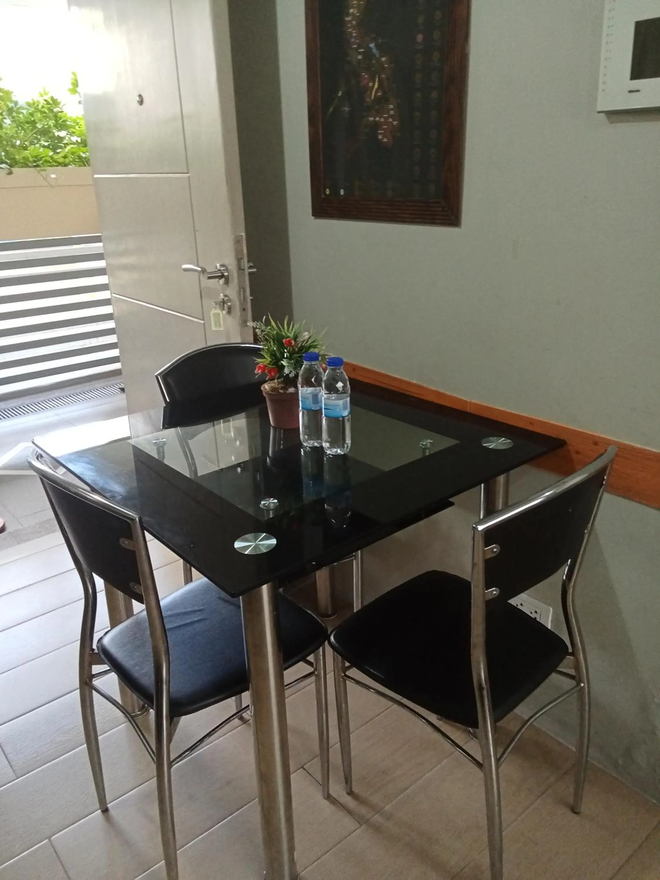 Dining area in Henry's Newport Condotel