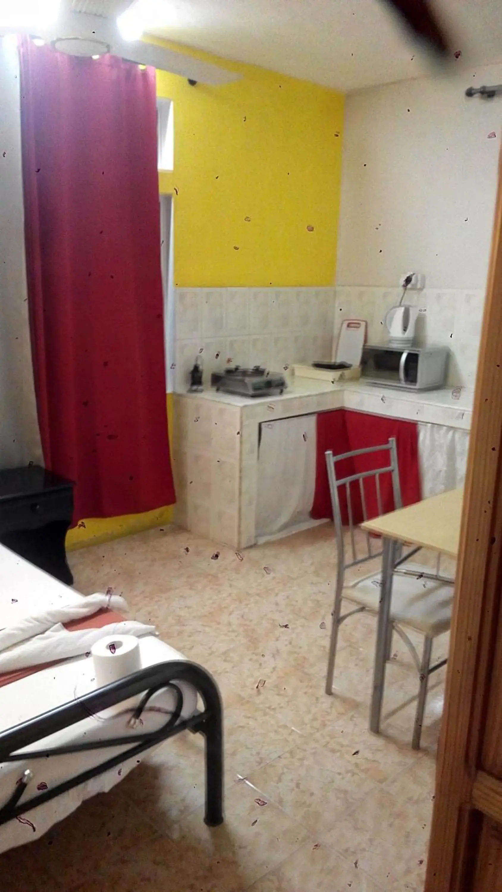 Kitchen or kitchenette in Residence Les Bambous Kitchen or kitchenette in Residence Les Bambous