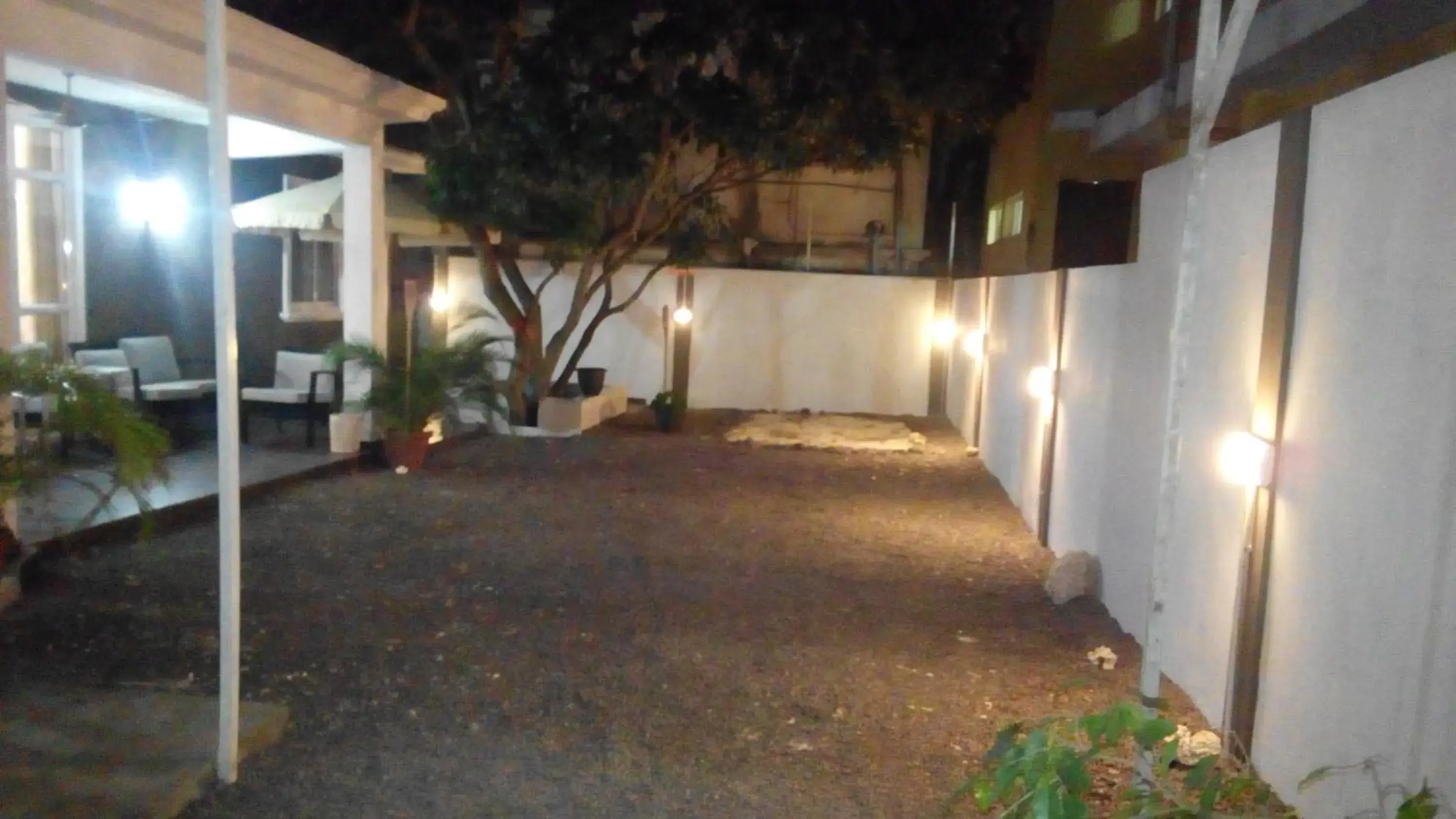 Facade/entrance in Residence Les Bambous Facade/entrance in Residence Les Bambous