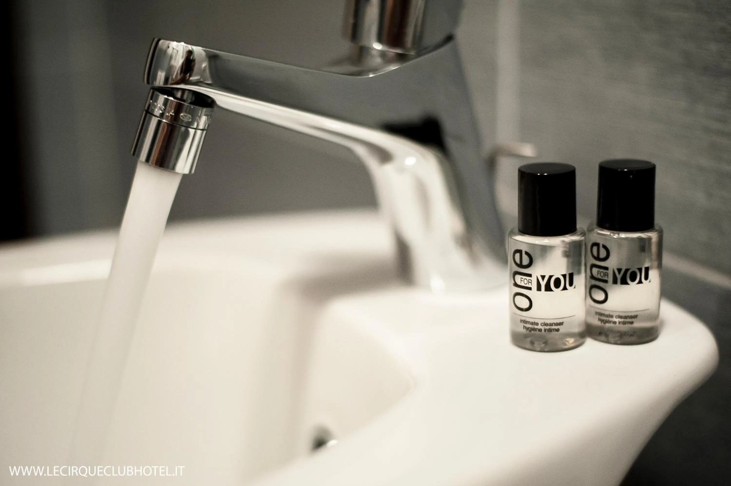 Decorative detail in Hotel Lido Inn