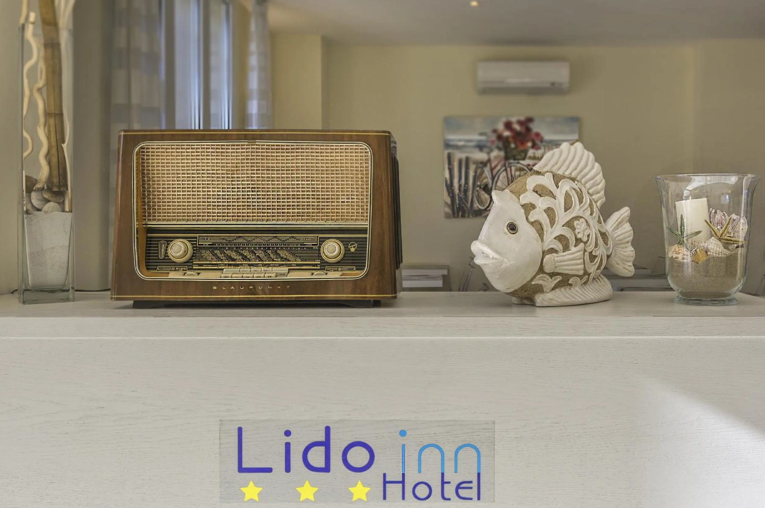 Decorative detail in Hotel Lido Inn