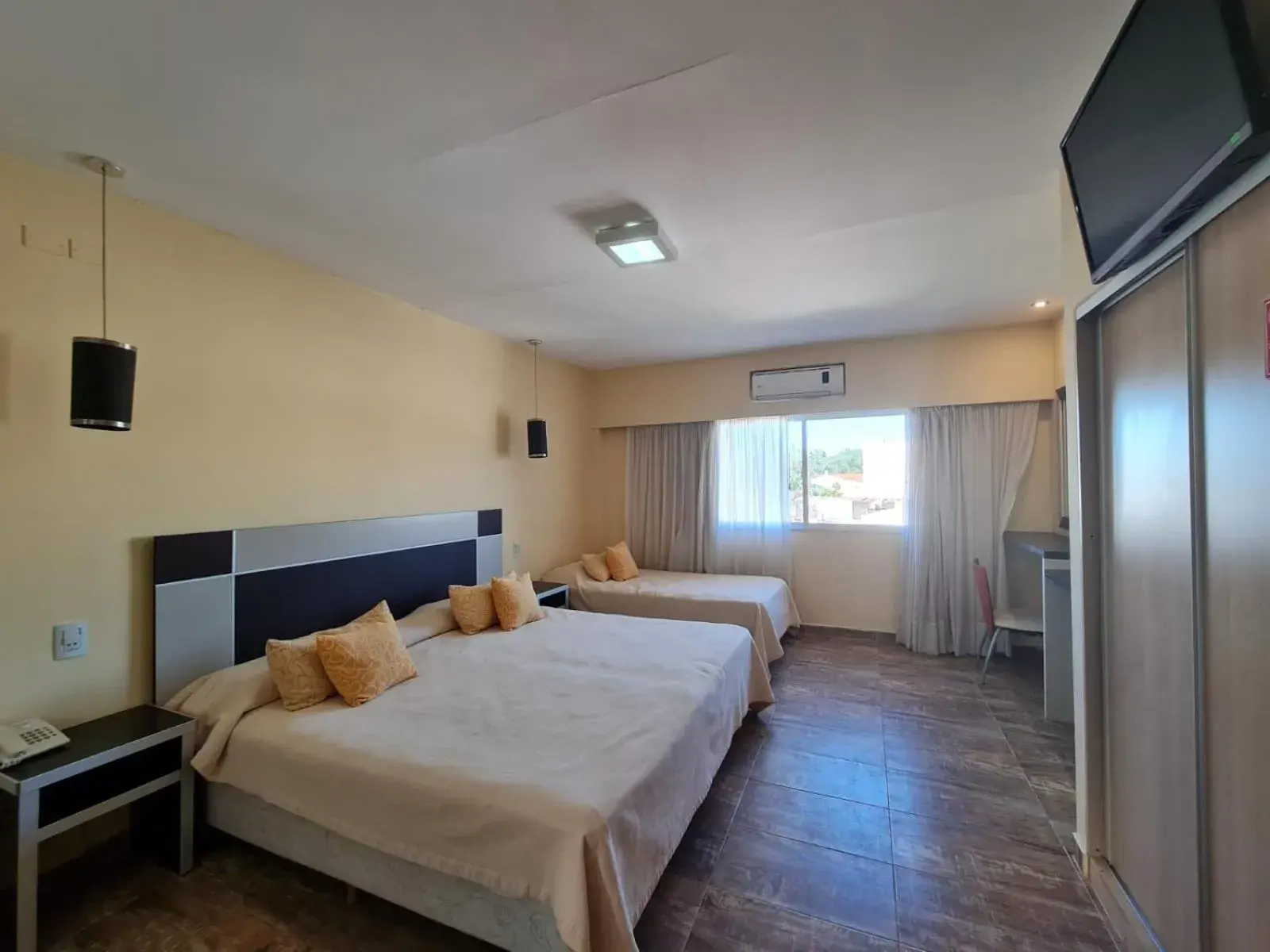 Photo of the whole room in Hotel Siglo Sexto Photo of the whole room in Hotel Siglo Sexto