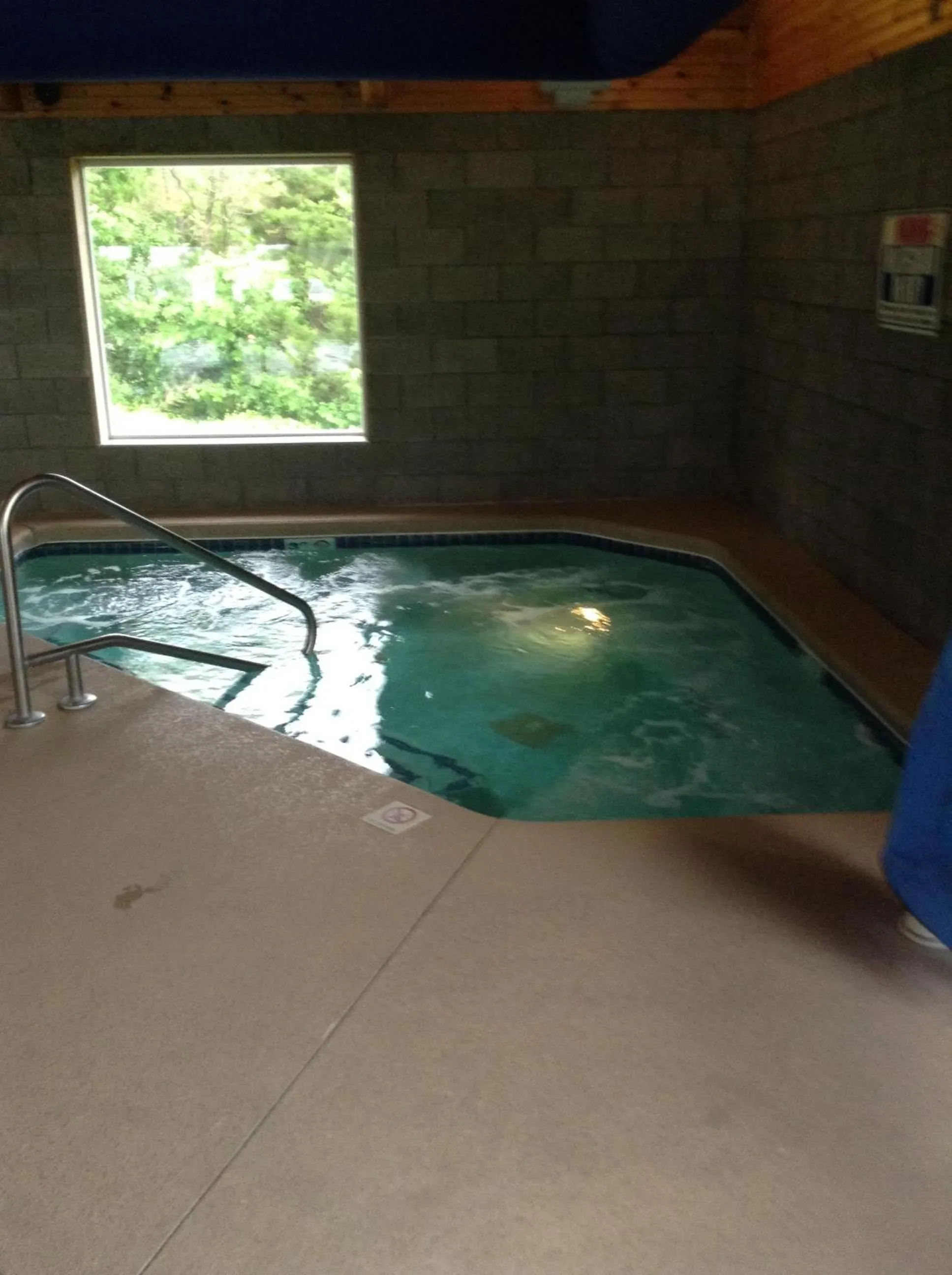 Spa and wellness centre/facilities in AmericInn by Wyndham Republic