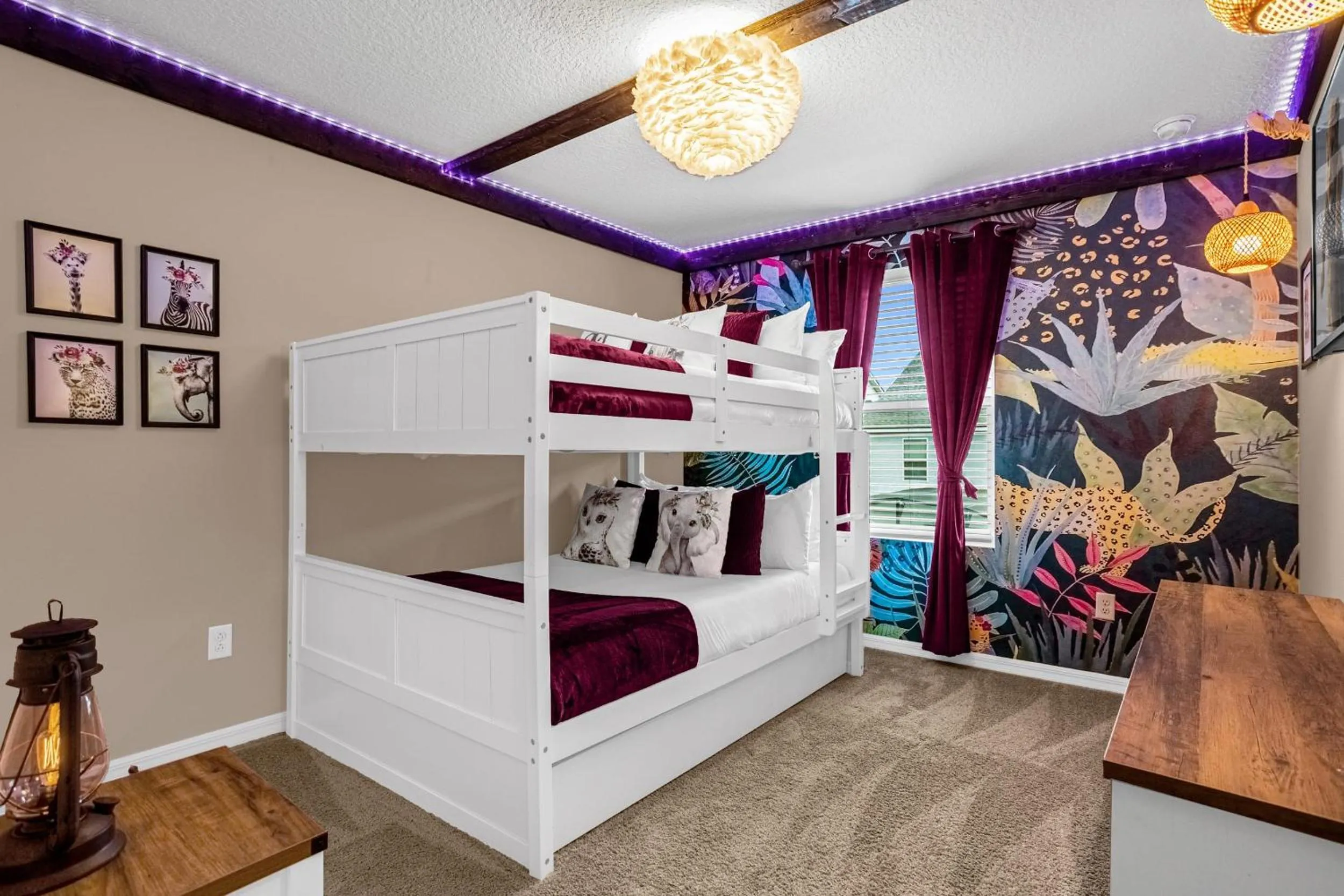 Decorative detail, Bed in 4BR Home w Full Resort Access - Near Disney