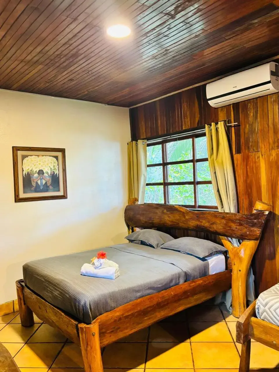 Bed in Hotel La Isla Inn Bed in Hotel La Isla Inn