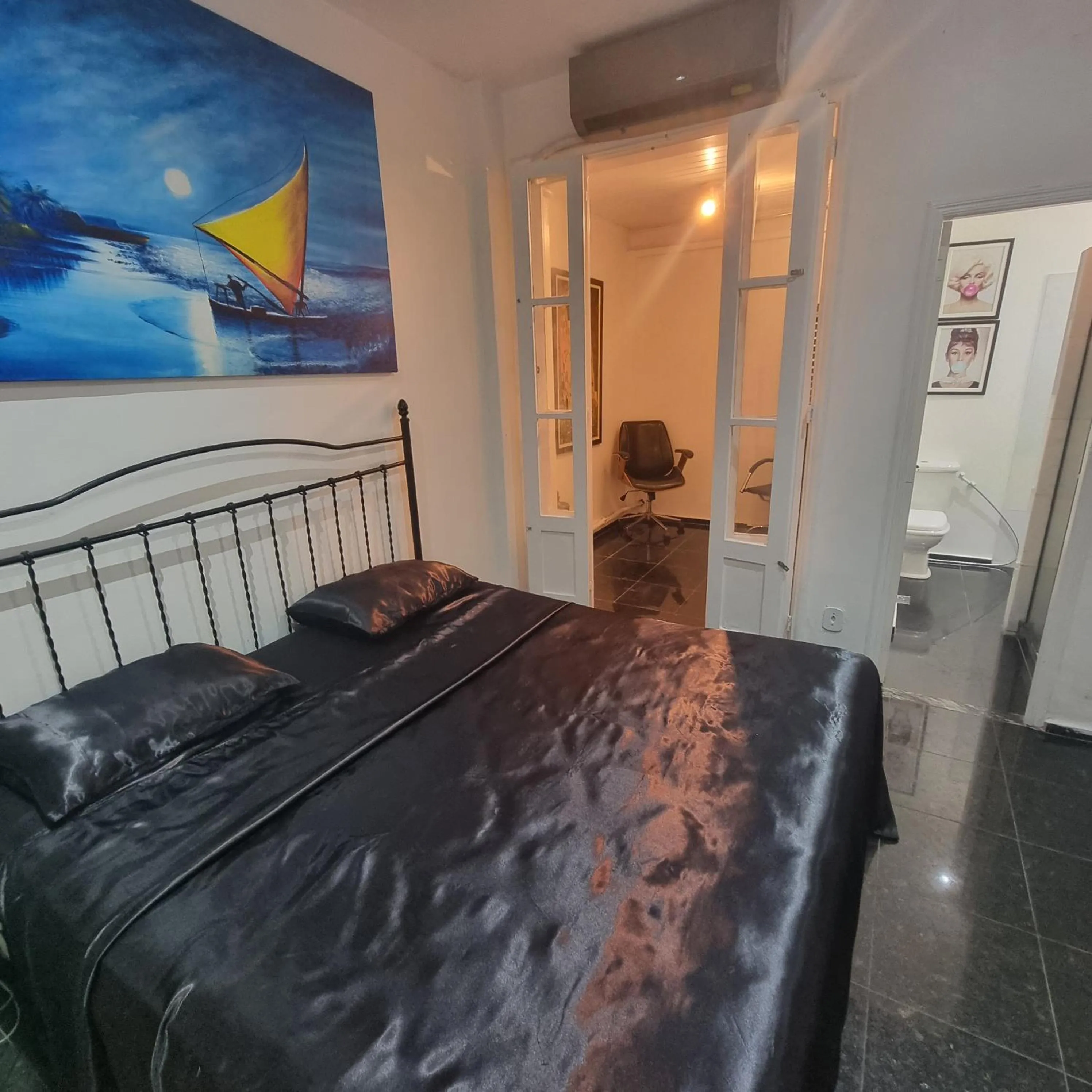 Bed in The best Copacabana Luxury Design 3 Bedroom room 3 bathroom 85 inch cinema tv top location