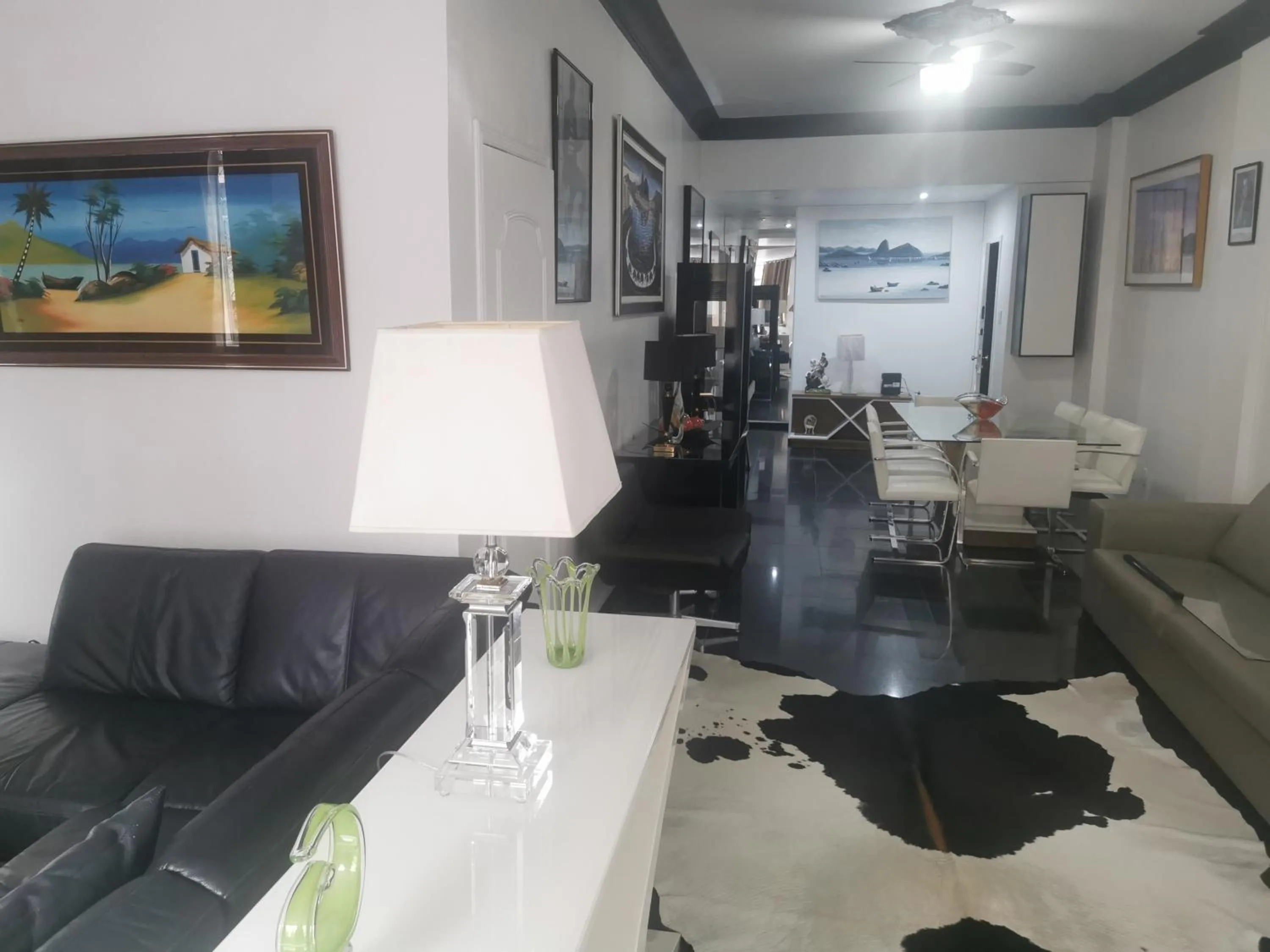 The best Copacabana Luxury Design 3 Bedroom room 3 bathroom 85 inch cinema tv top location