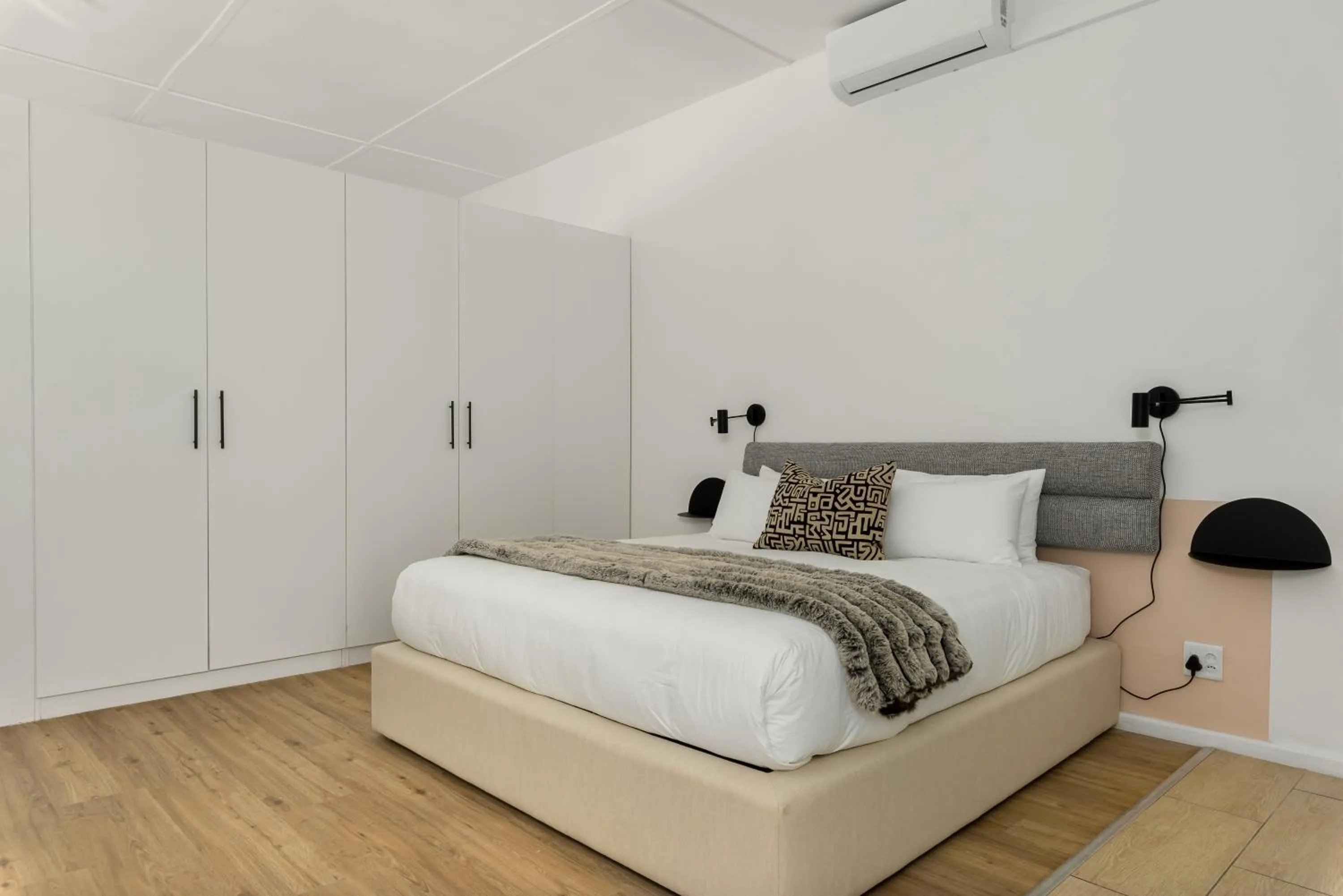 Bed in Neighbourgood Franschhoek