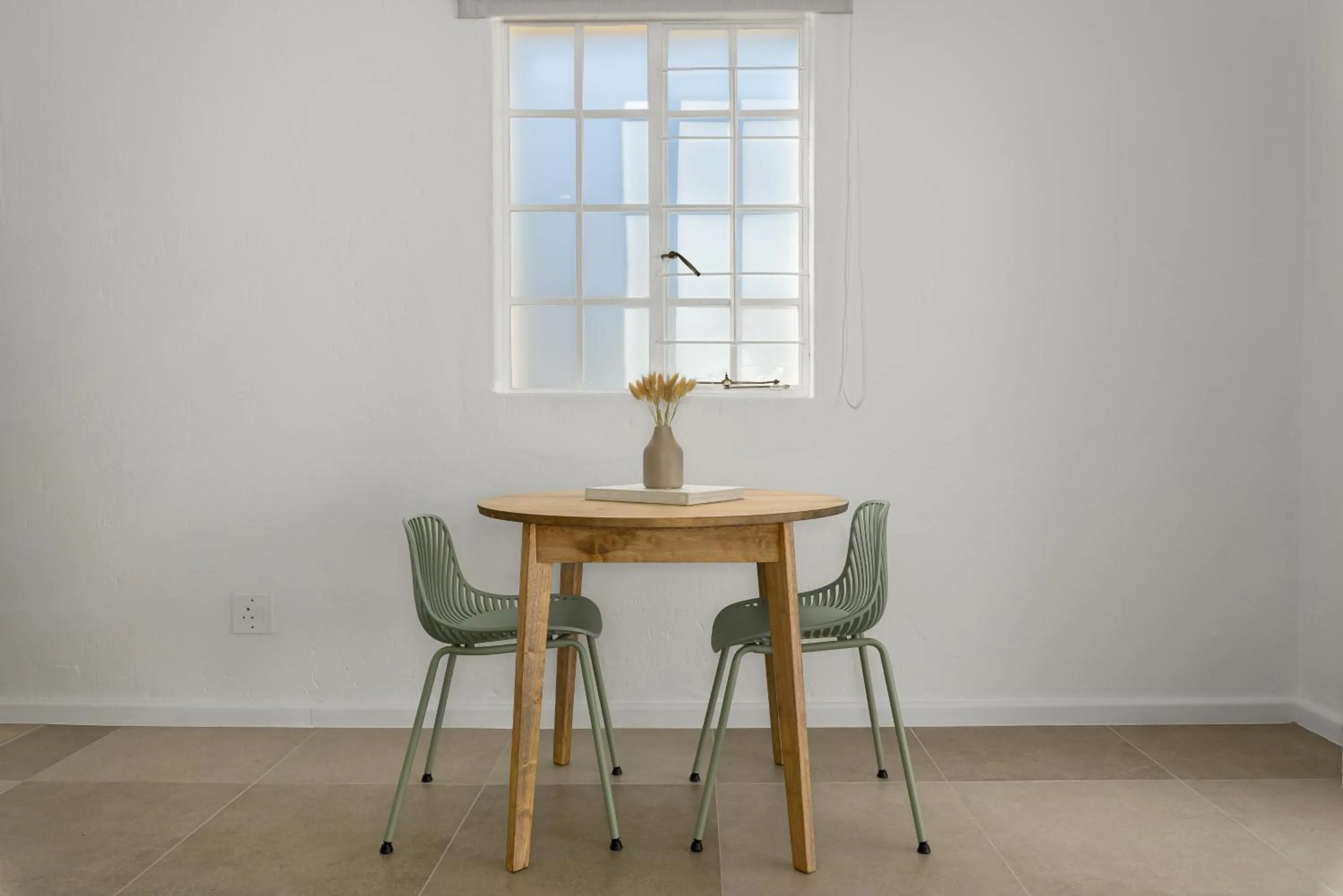 Dining area in Neighbourgood Franschhoek